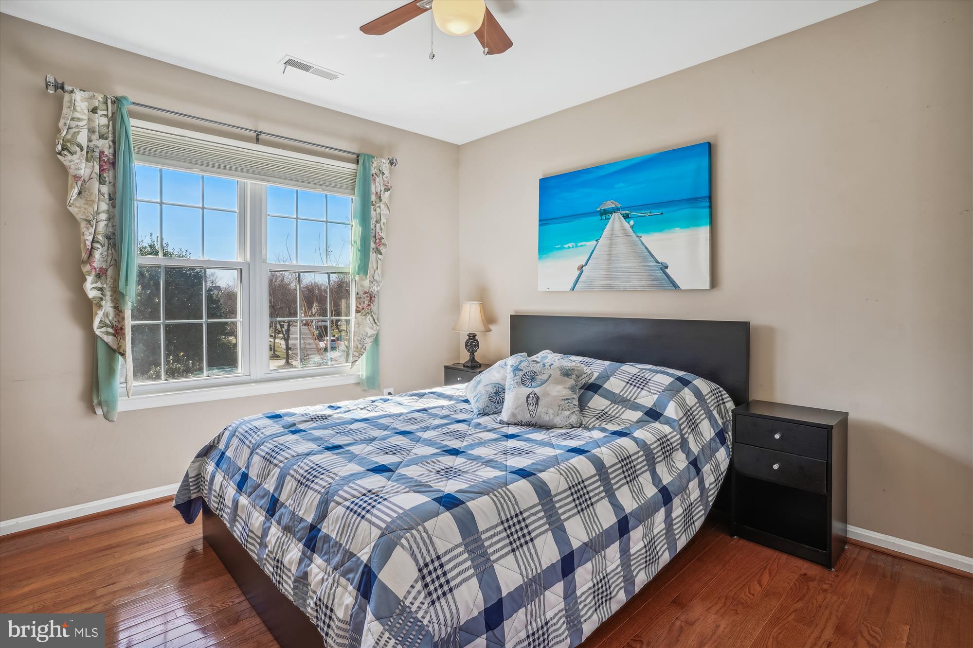 SOUTH RIDING - Residential