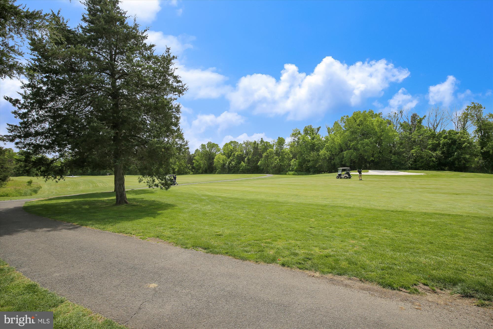 SOUTH RIDING - Residential