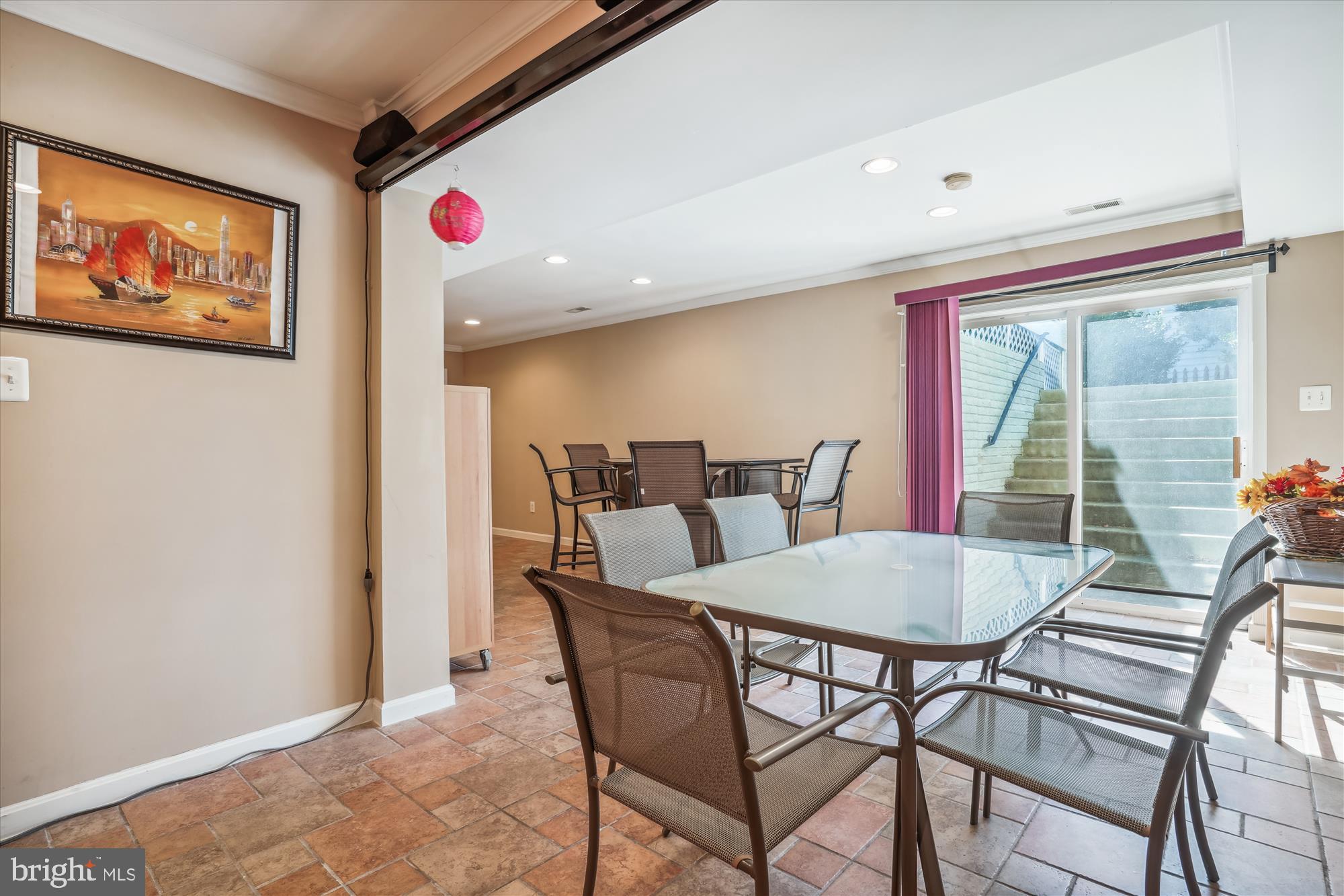 SOUTH RIDING - Residential