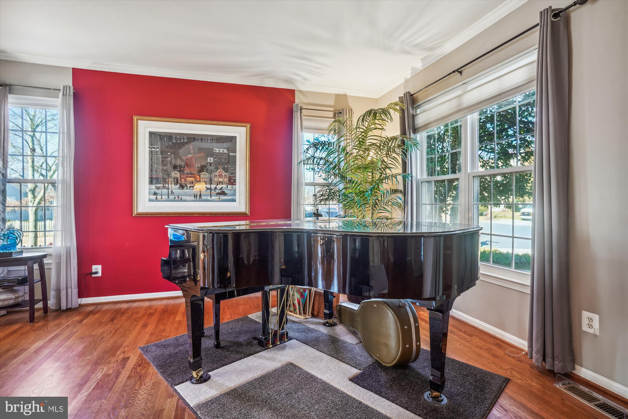 SOUTH RIDING - Residential