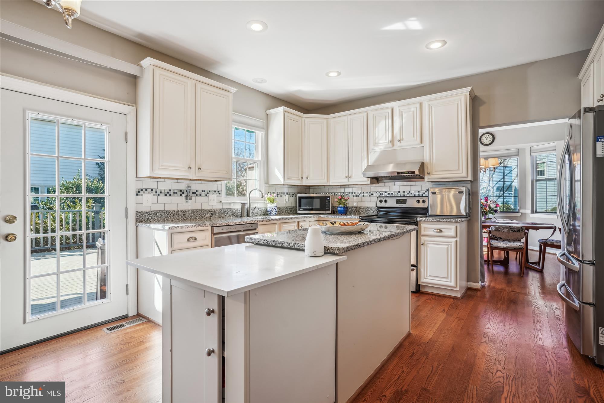 SOUTH RIDING - Residential