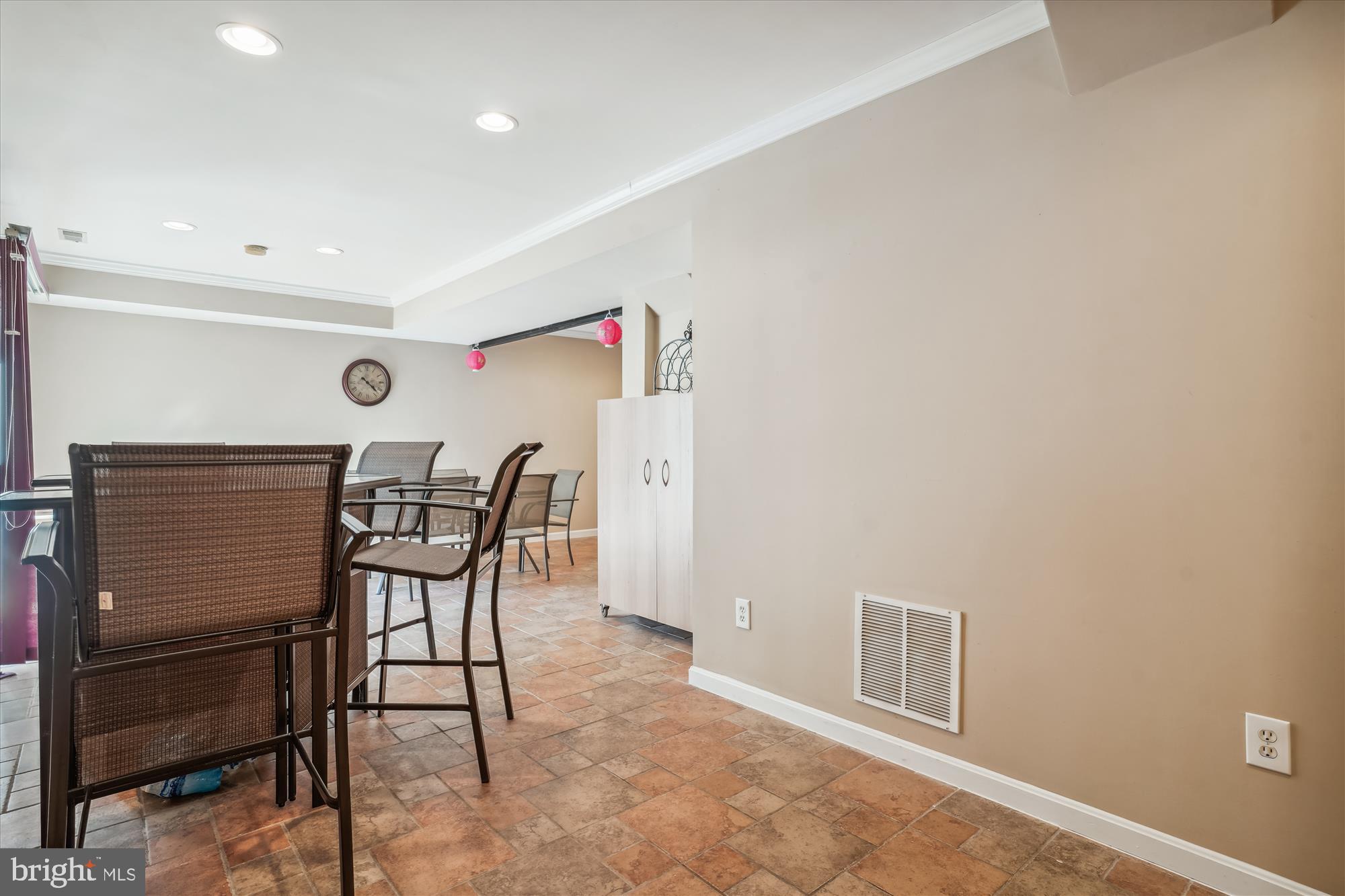 SOUTH RIDING - Residential