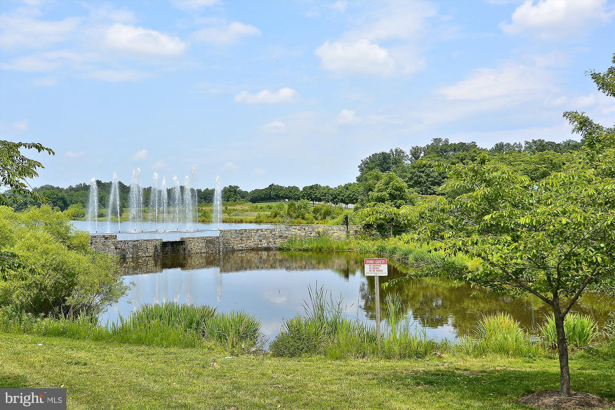 SOUTH RIDING - Residential