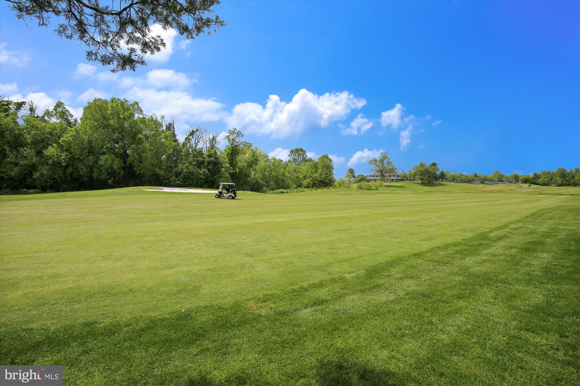 SOUTH RIDING - Residential