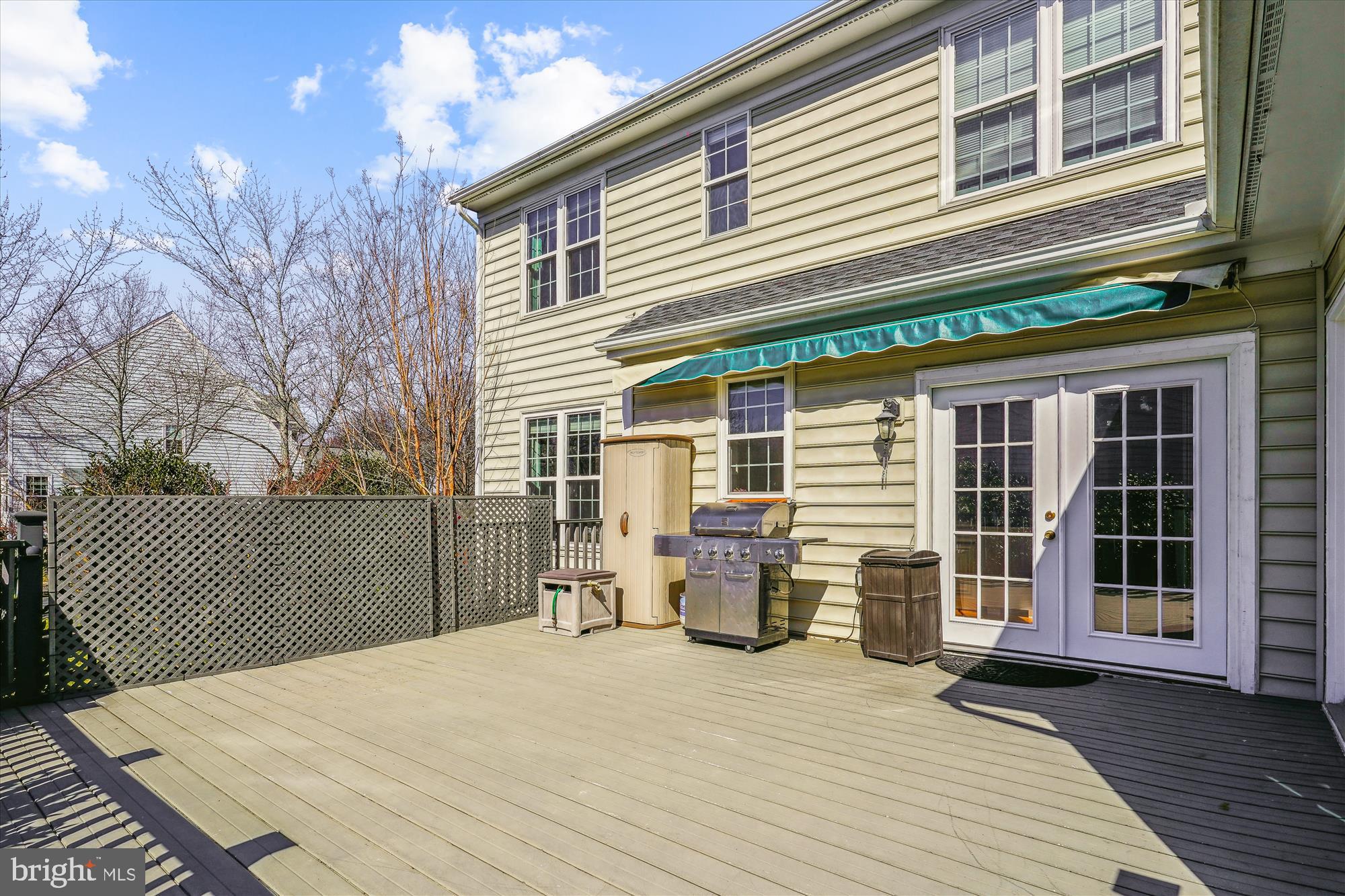 SOUTH RIDING - Residential