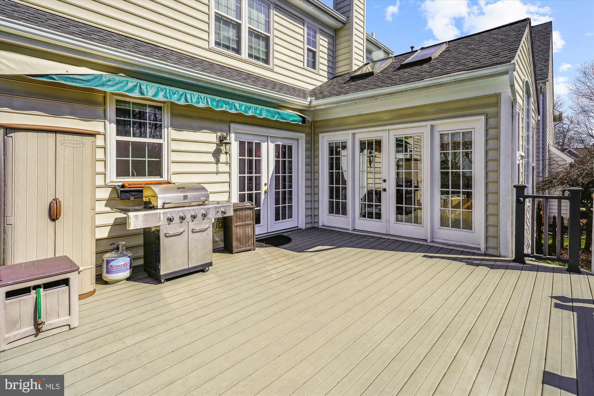 SOUTH RIDING - Residential