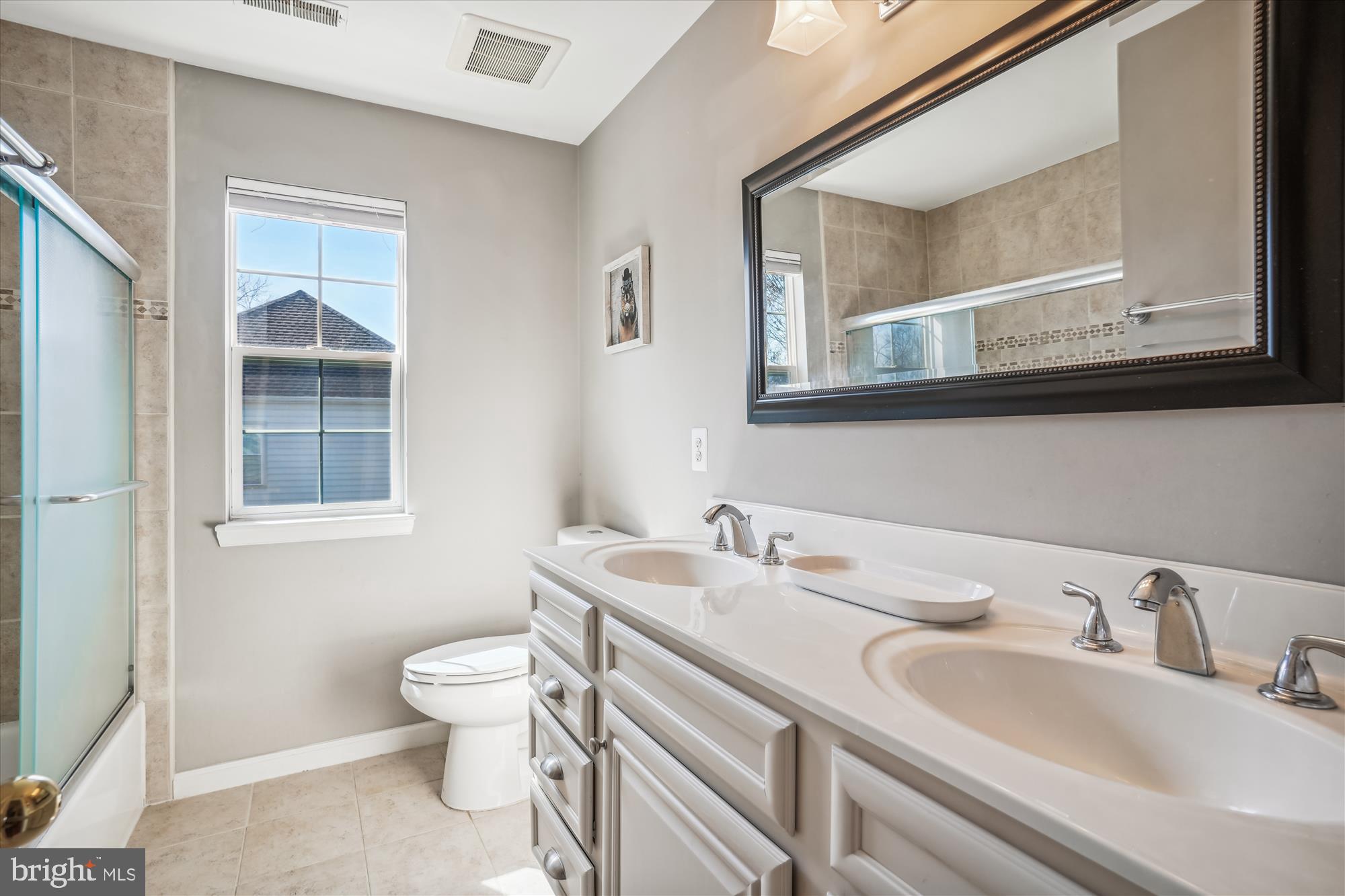 SOUTH RIDING - Residential