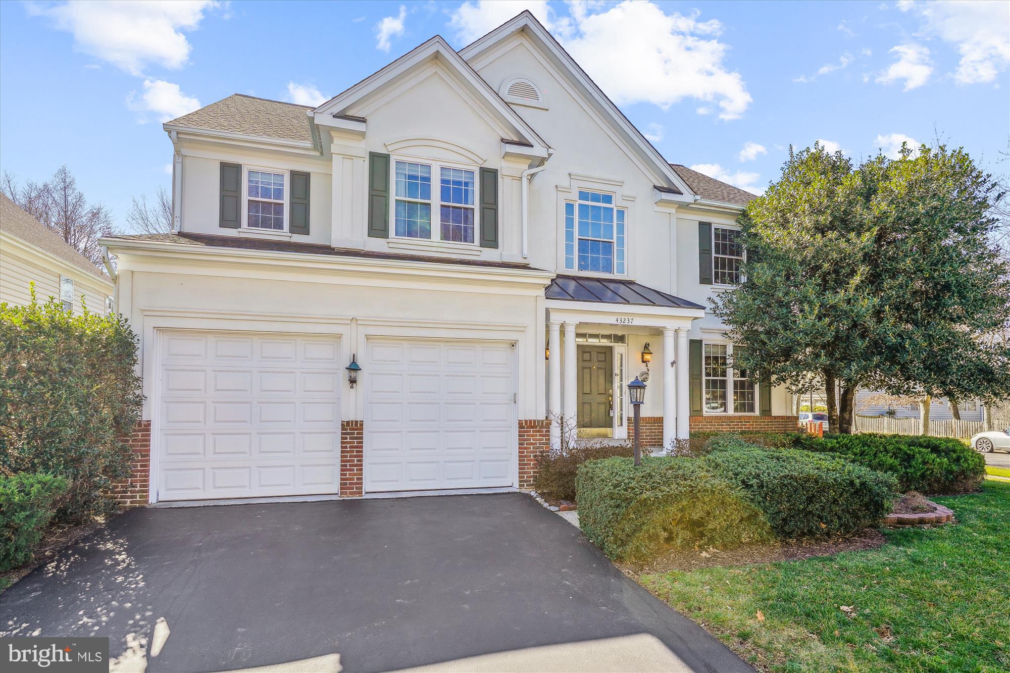 SOUTH RIDING - Residential