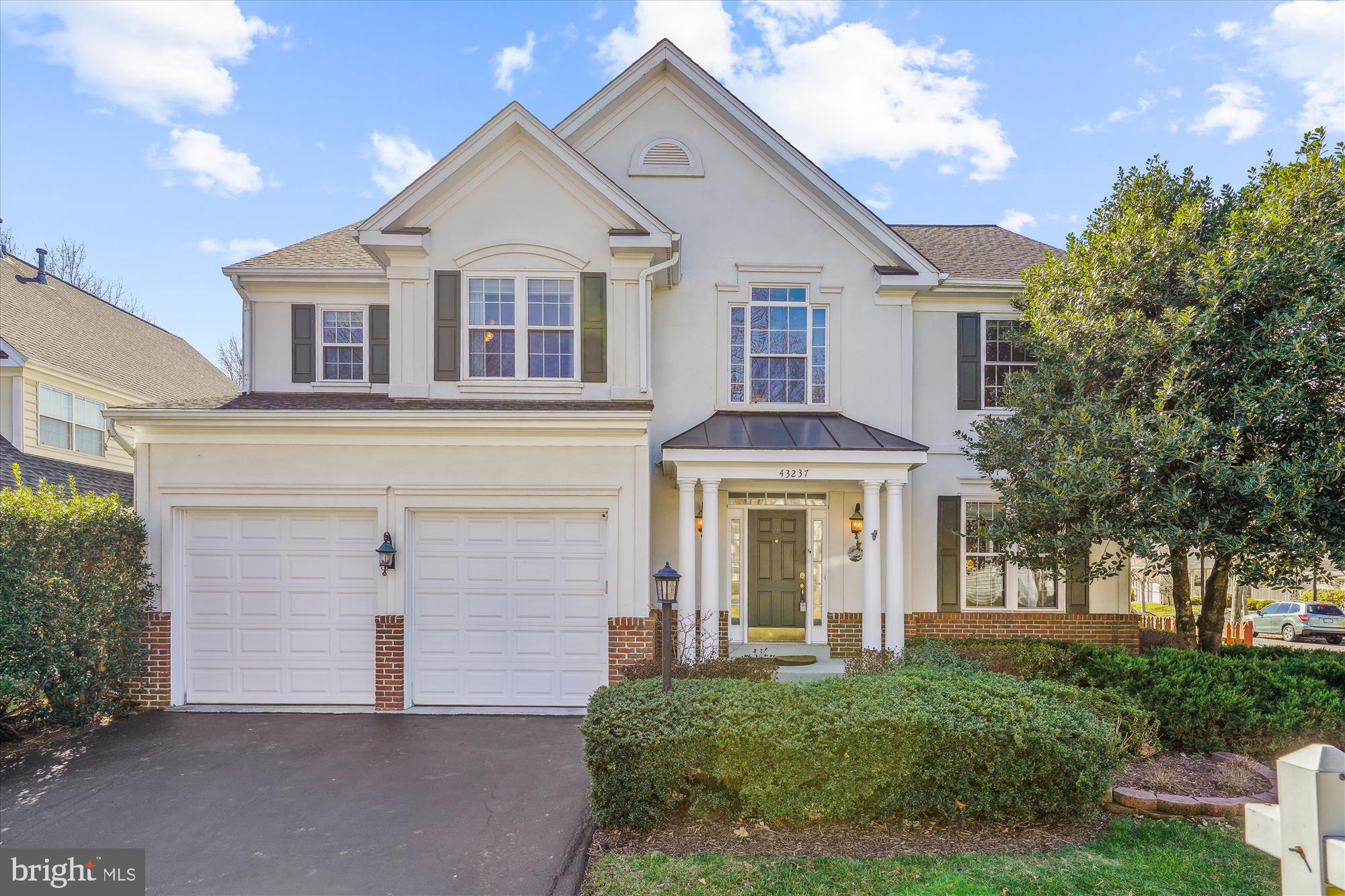 SOUTH RIDING - Residential