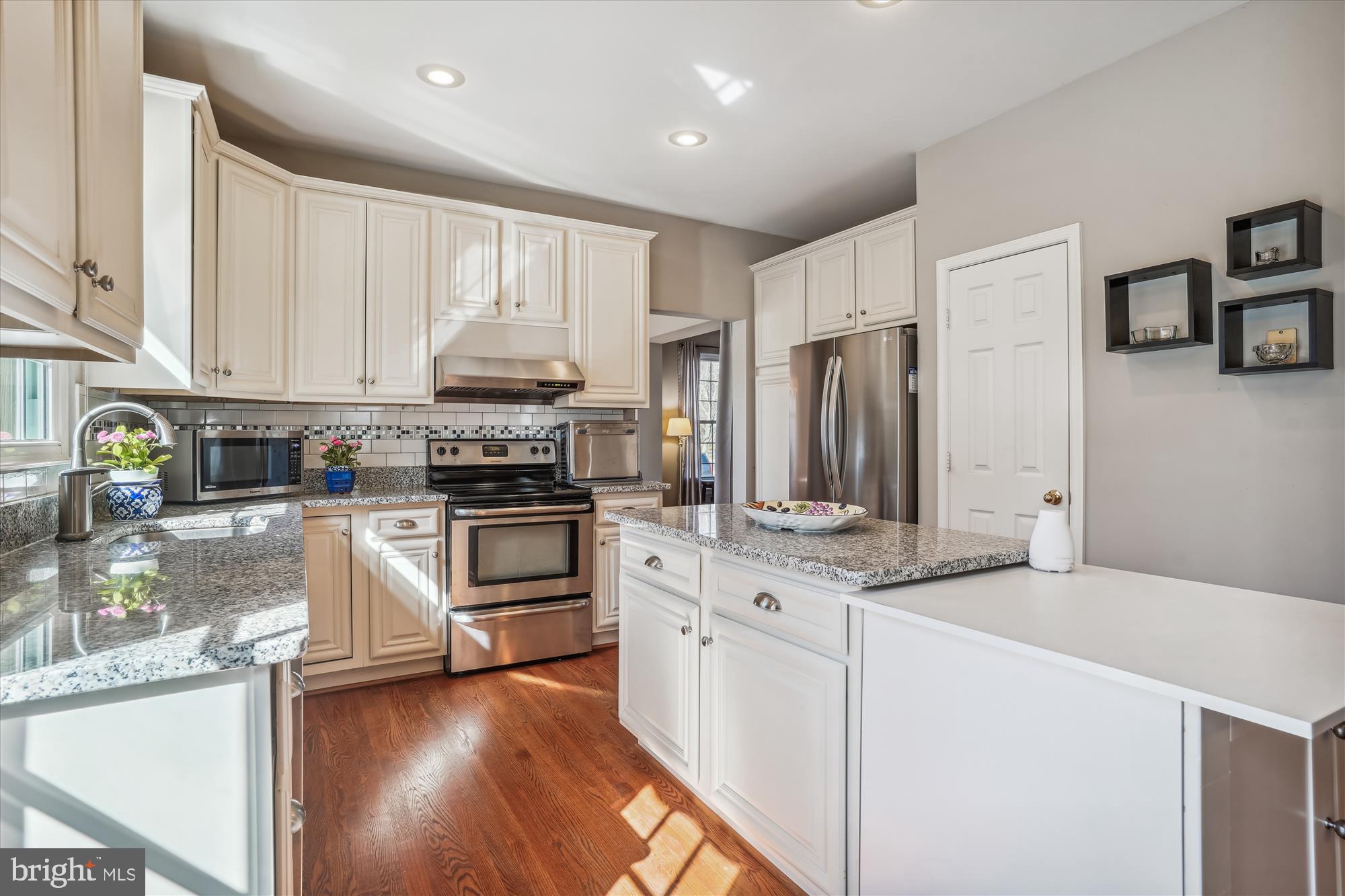 SOUTH RIDING - Residential