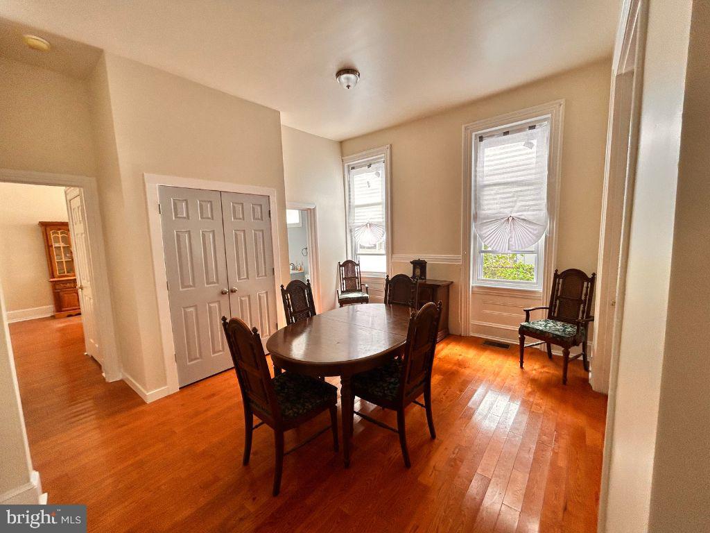 MANTUA - Residential Lease