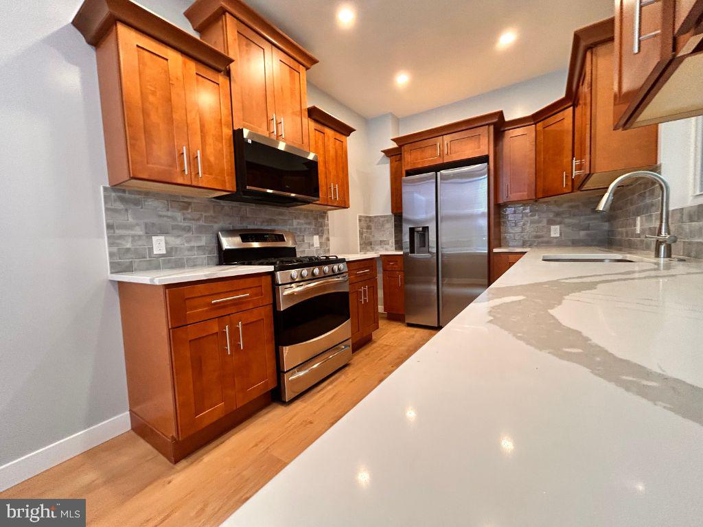 MANTUA - Residential Lease