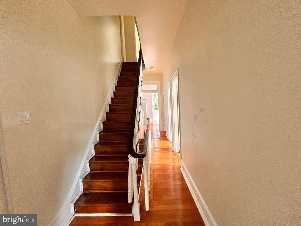 MANTUA - Residential Lease