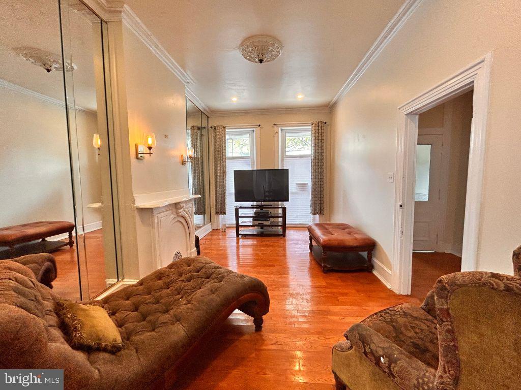 MANTUA - Residential Lease