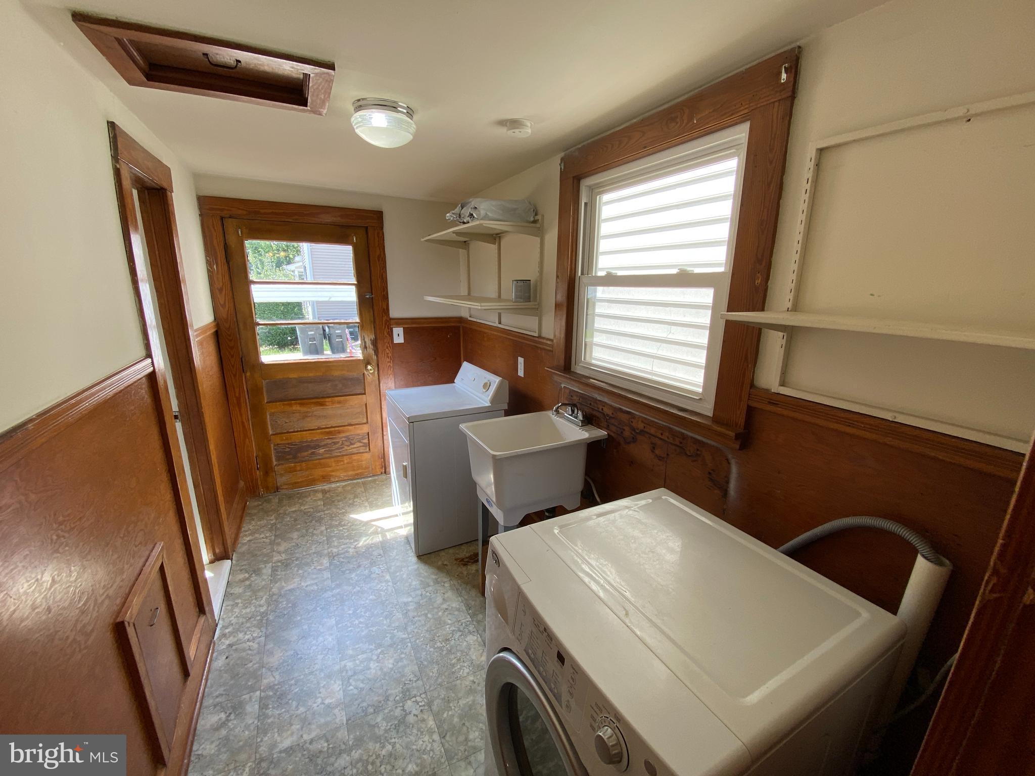 FREDERICKSBURG CITY - Residential Lease