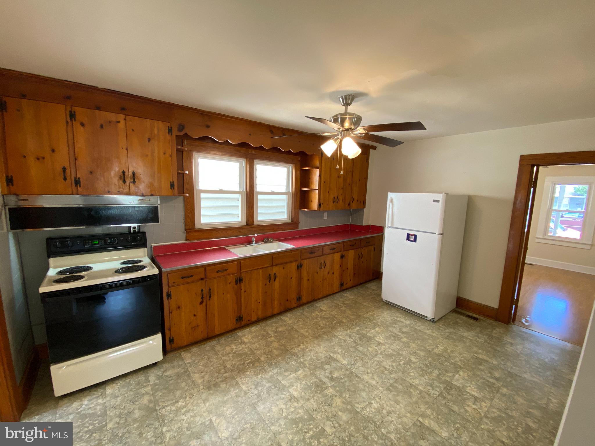 FREDERICKSBURG CITY - Residential Lease