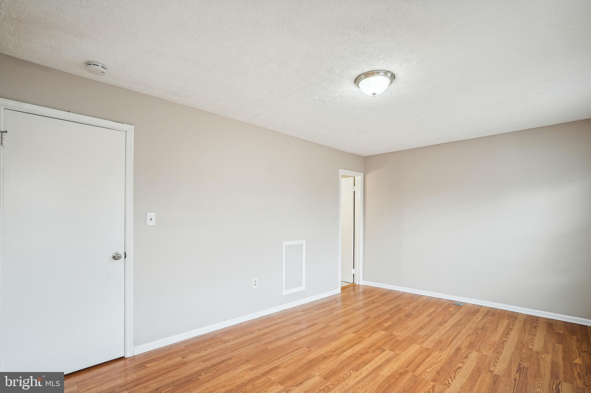 HILLCREST TOWNE - Residential