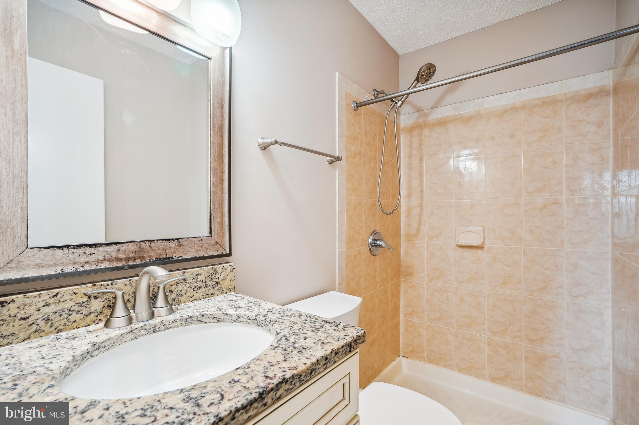 HILLCREST TOWNE - Residential