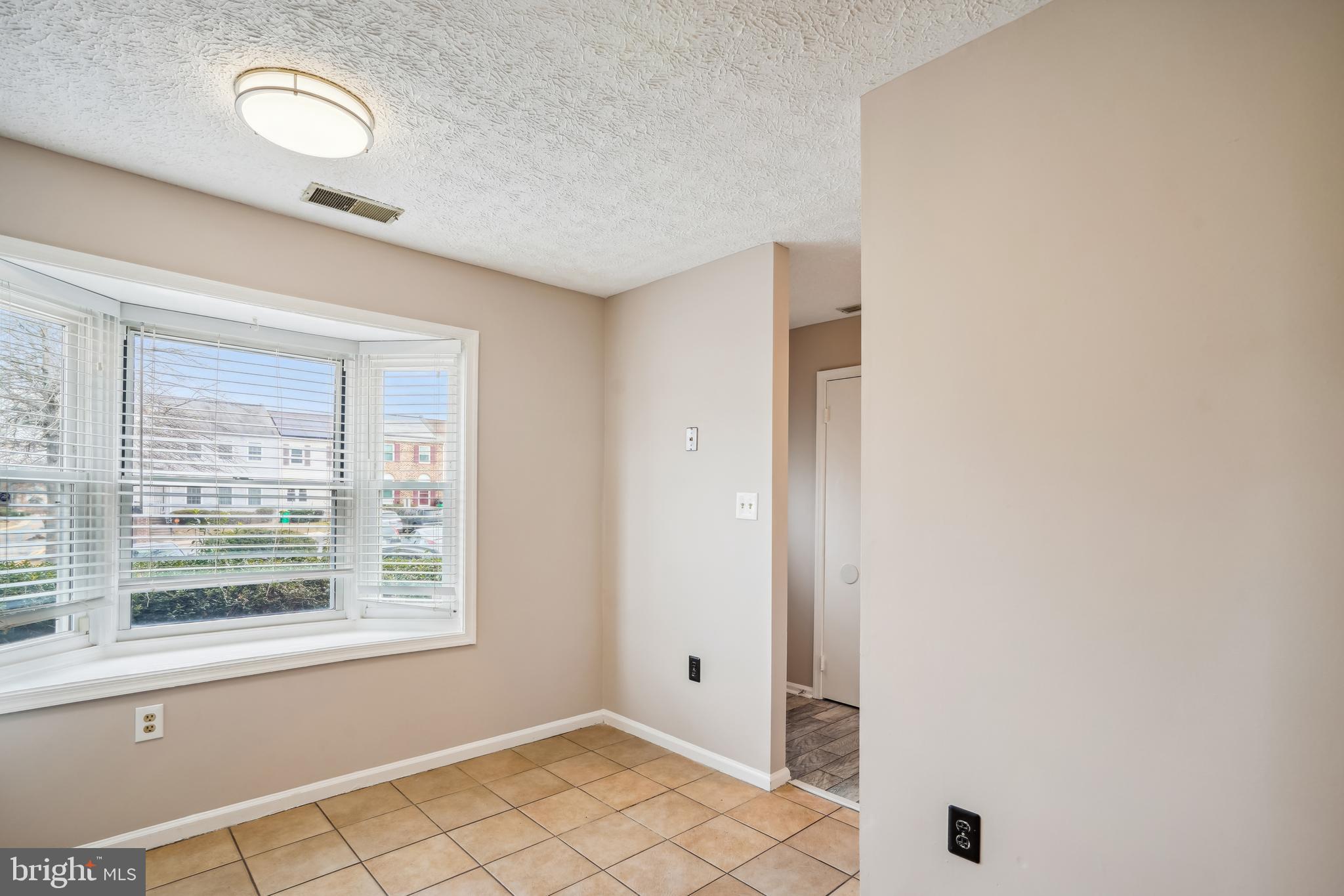 HILLCREST TOWNE - Residential