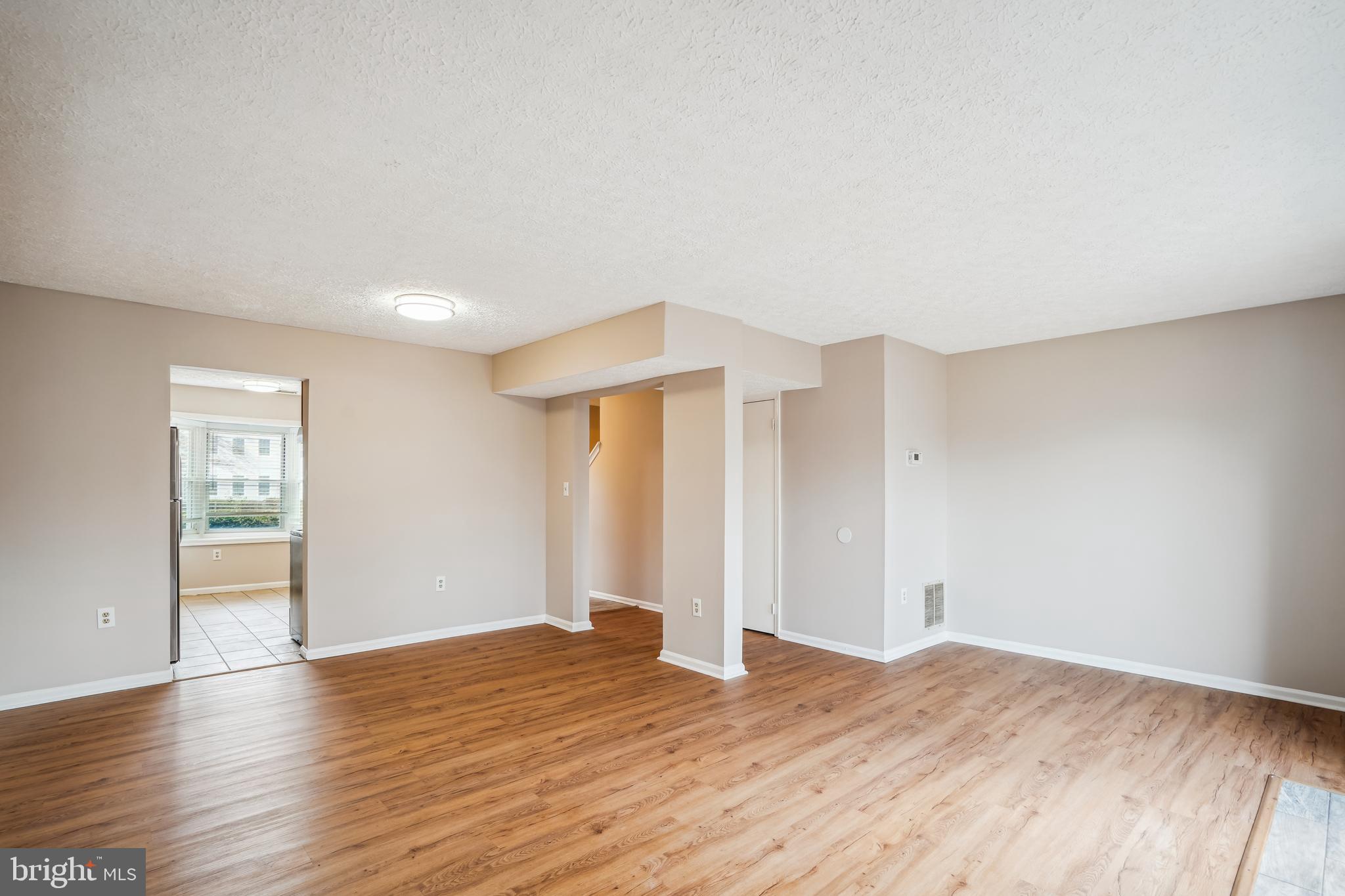 HILLCREST TOWNE - Residential