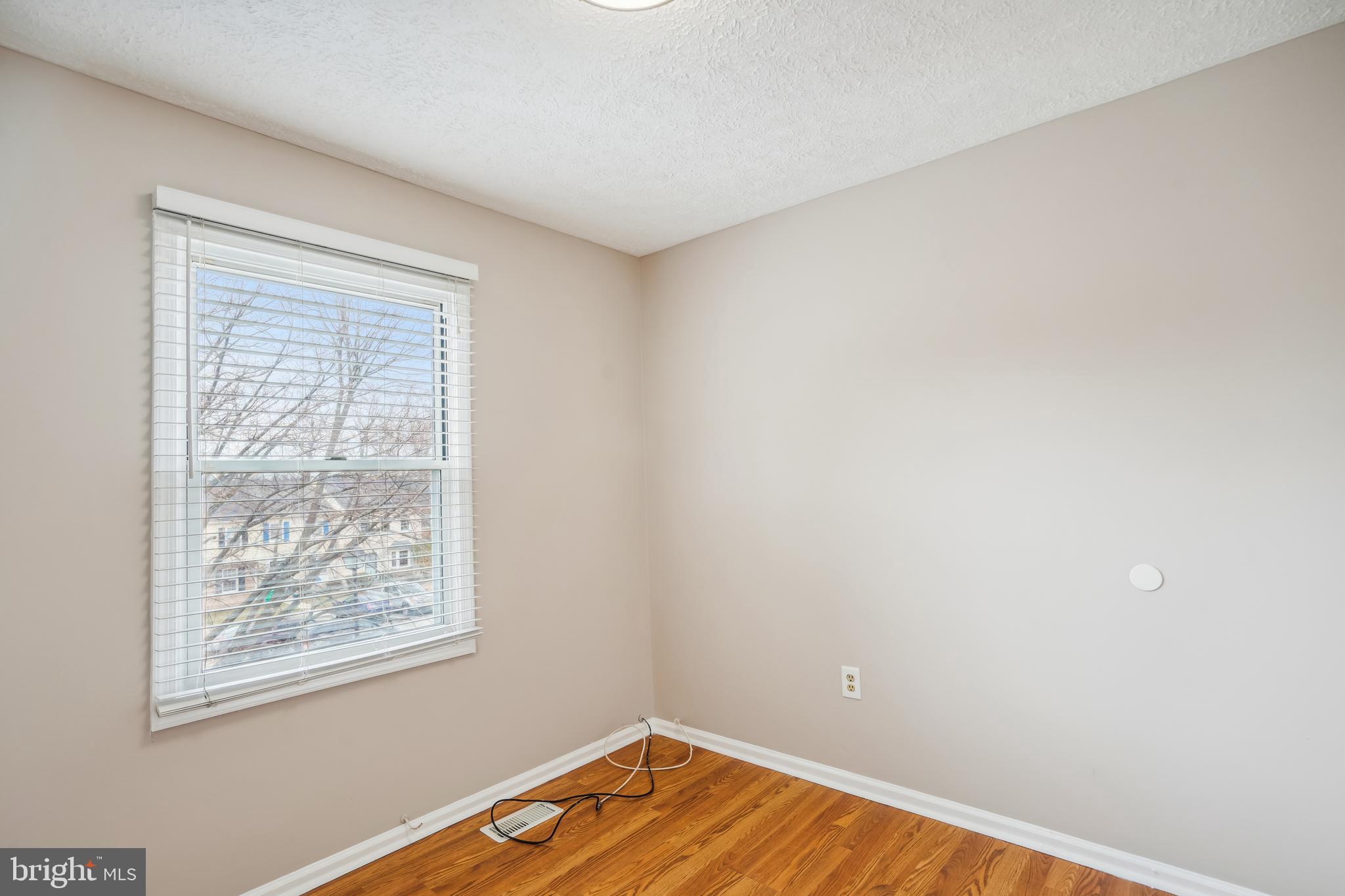 HILLCREST TOWNE - Residential