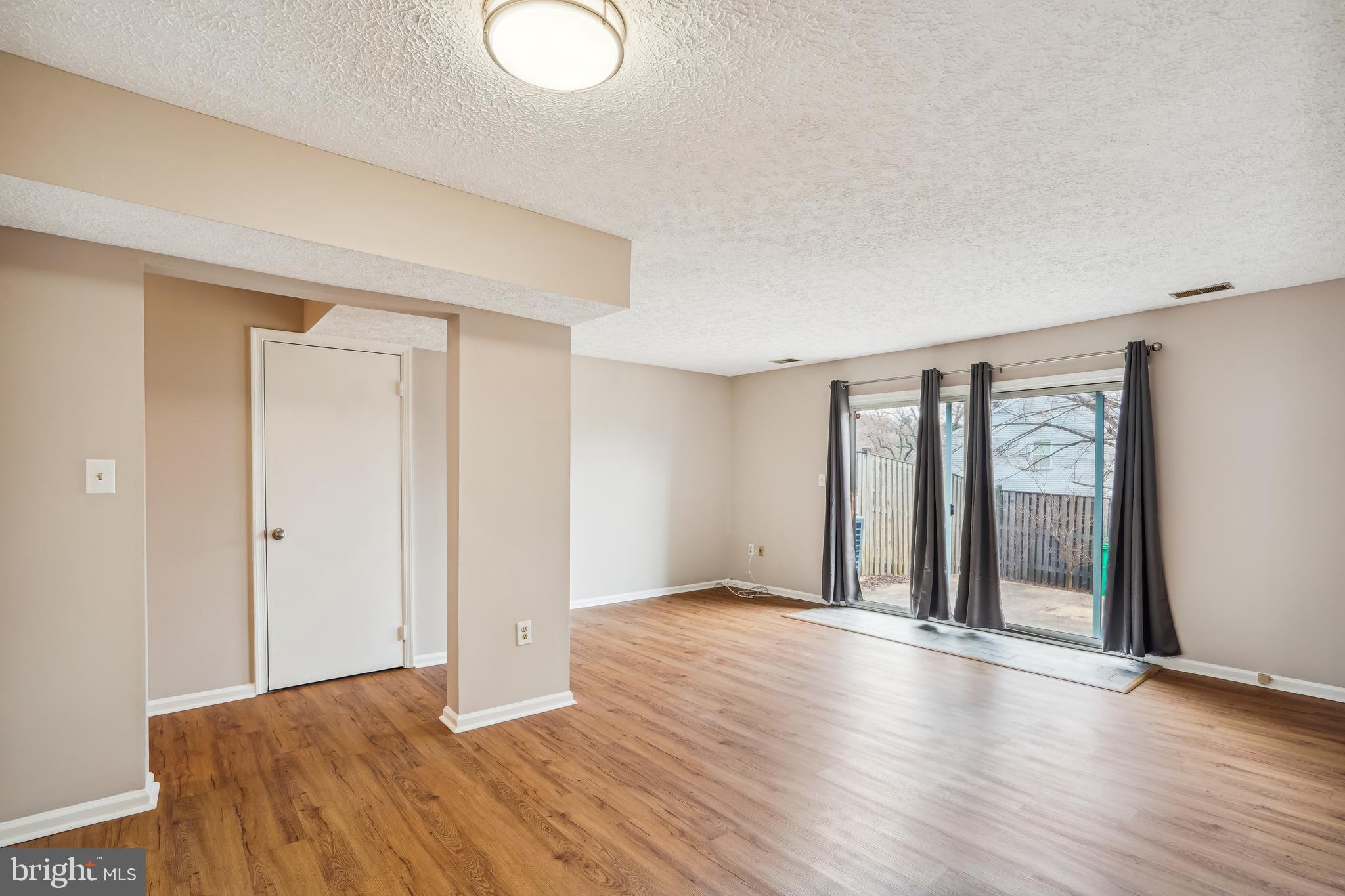 HILLCREST TOWNE - Residential