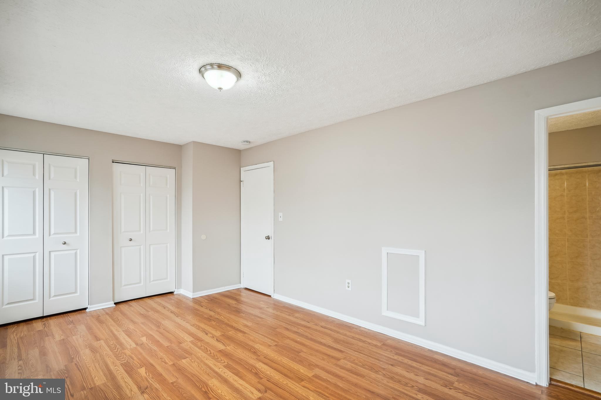 HILLCREST TOWNE - Residential