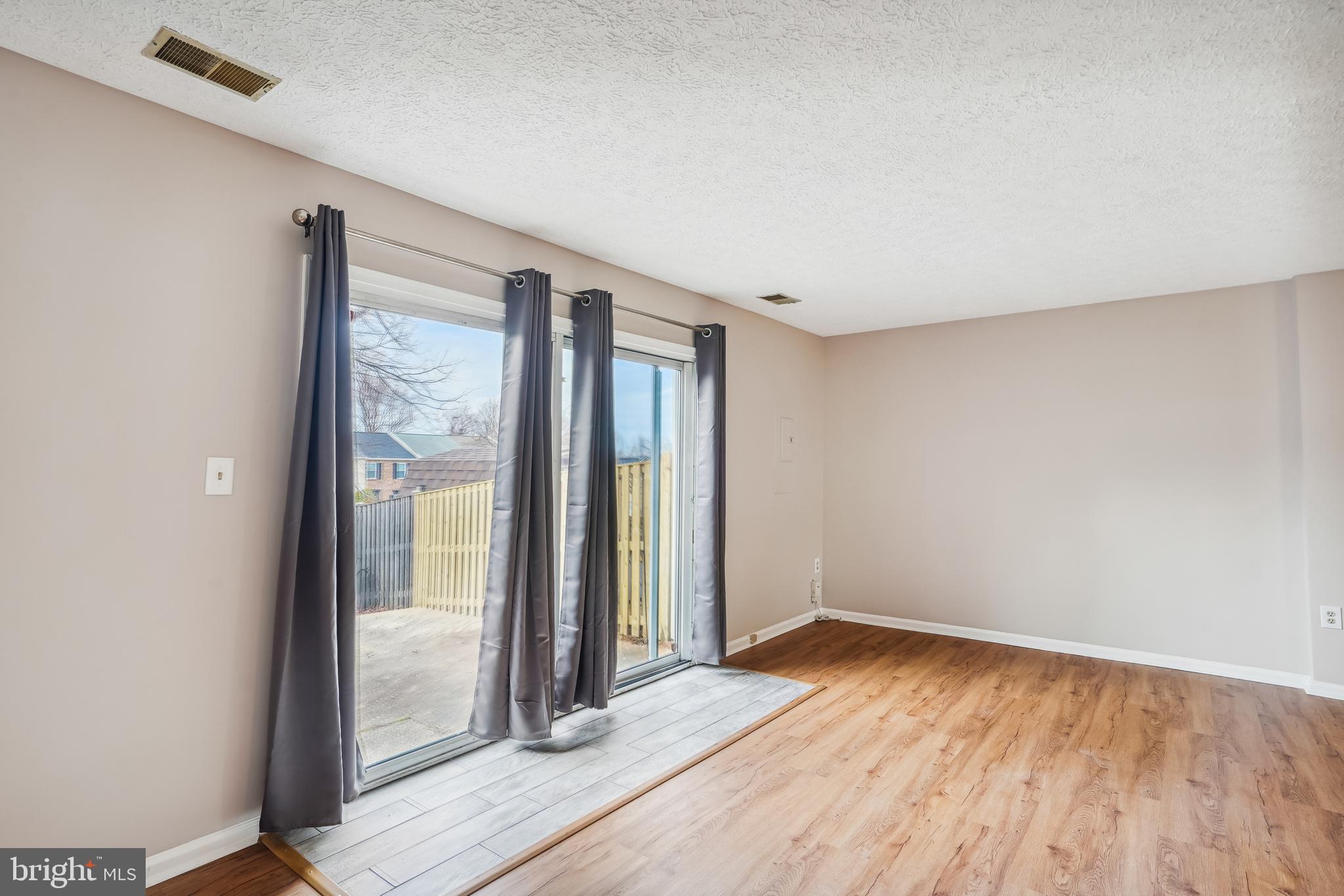 HILLCREST TOWNE - Residential