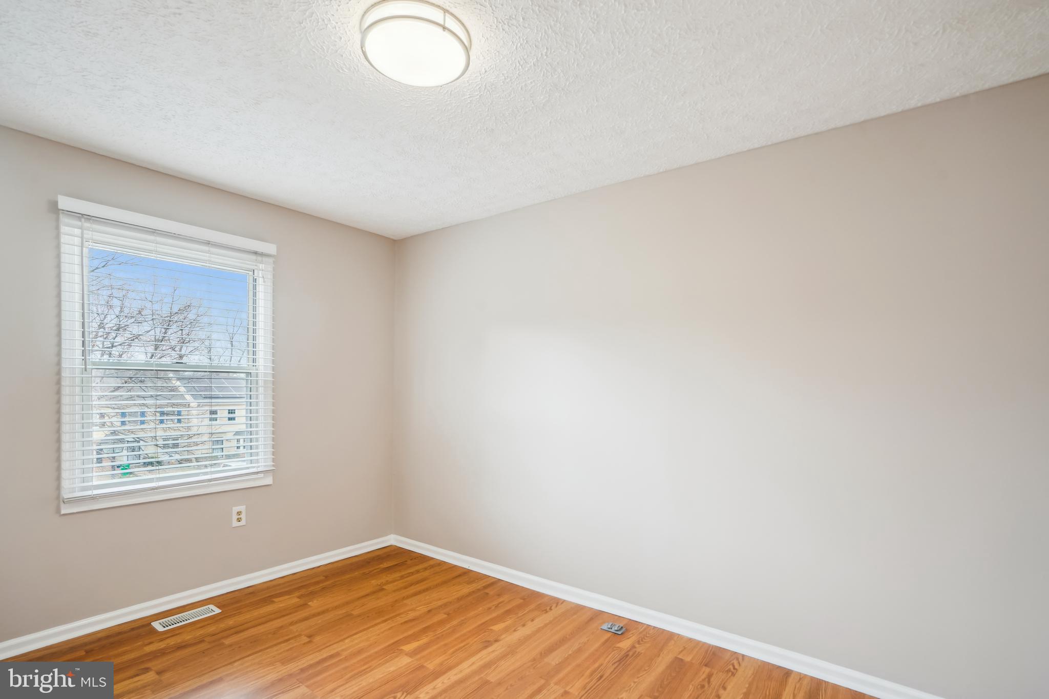 HILLCREST TOWNE - Residential