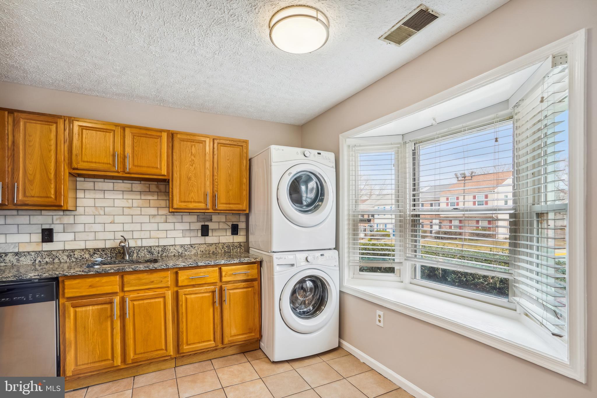 HILLCREST TOWNE - Residential