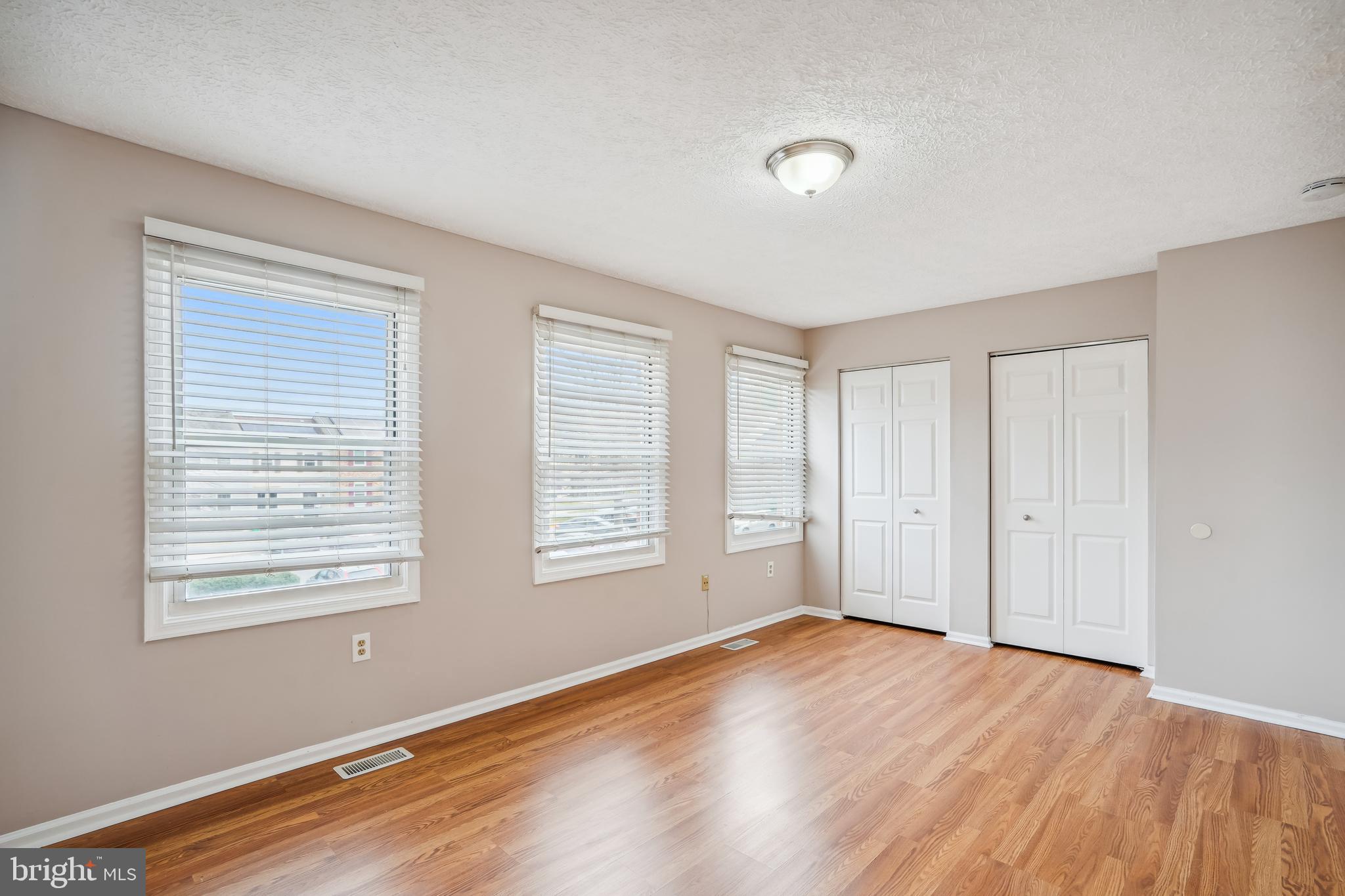 HILLCREST TOWNE - Residential