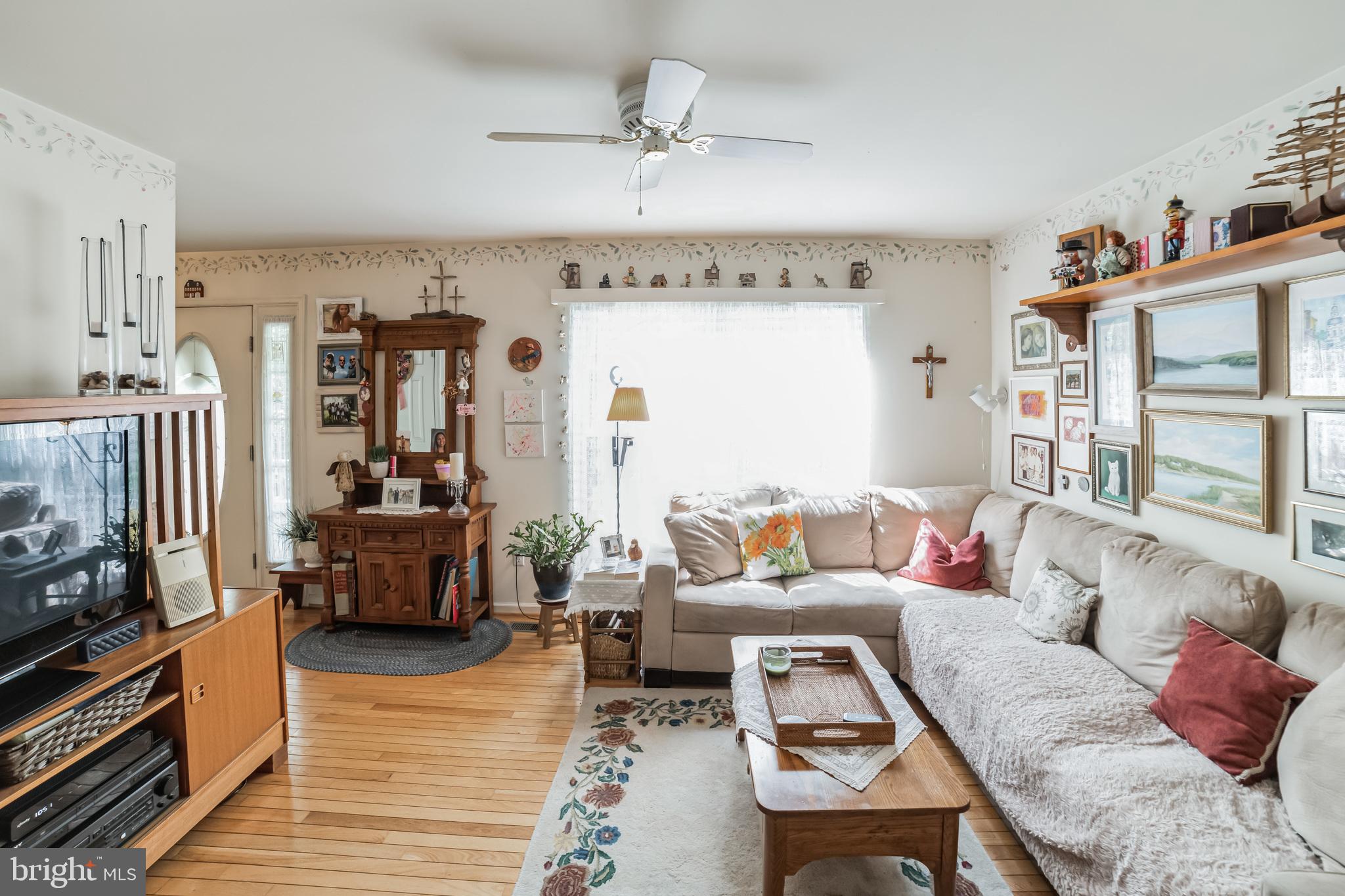 HILLSMERE ESTATES - Residential