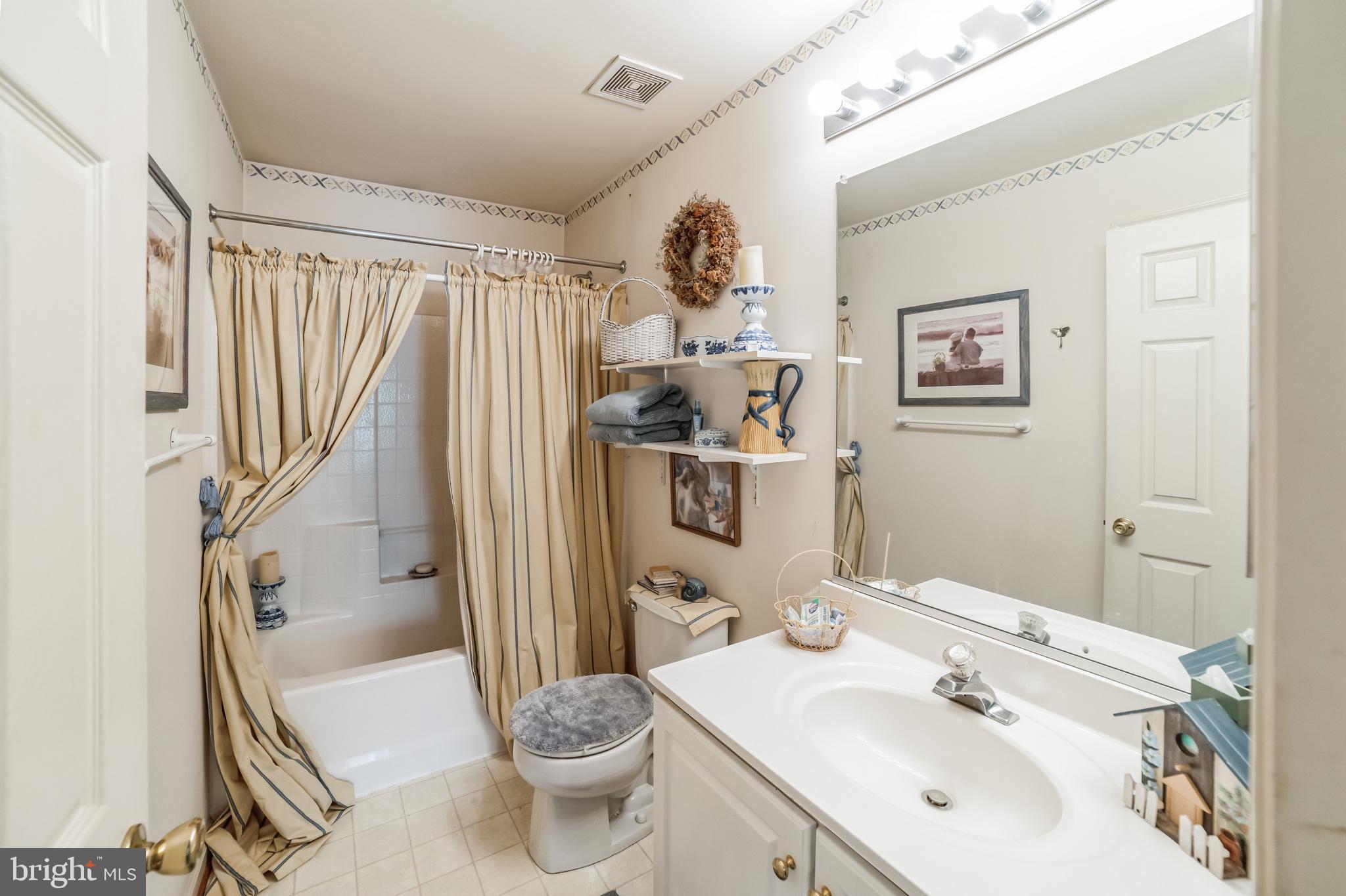 HILLSMERE ESTATES - Residential