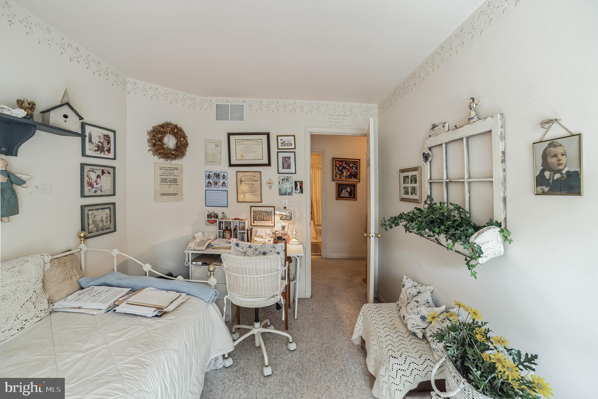 HILLSMERE ESTATES - Residential