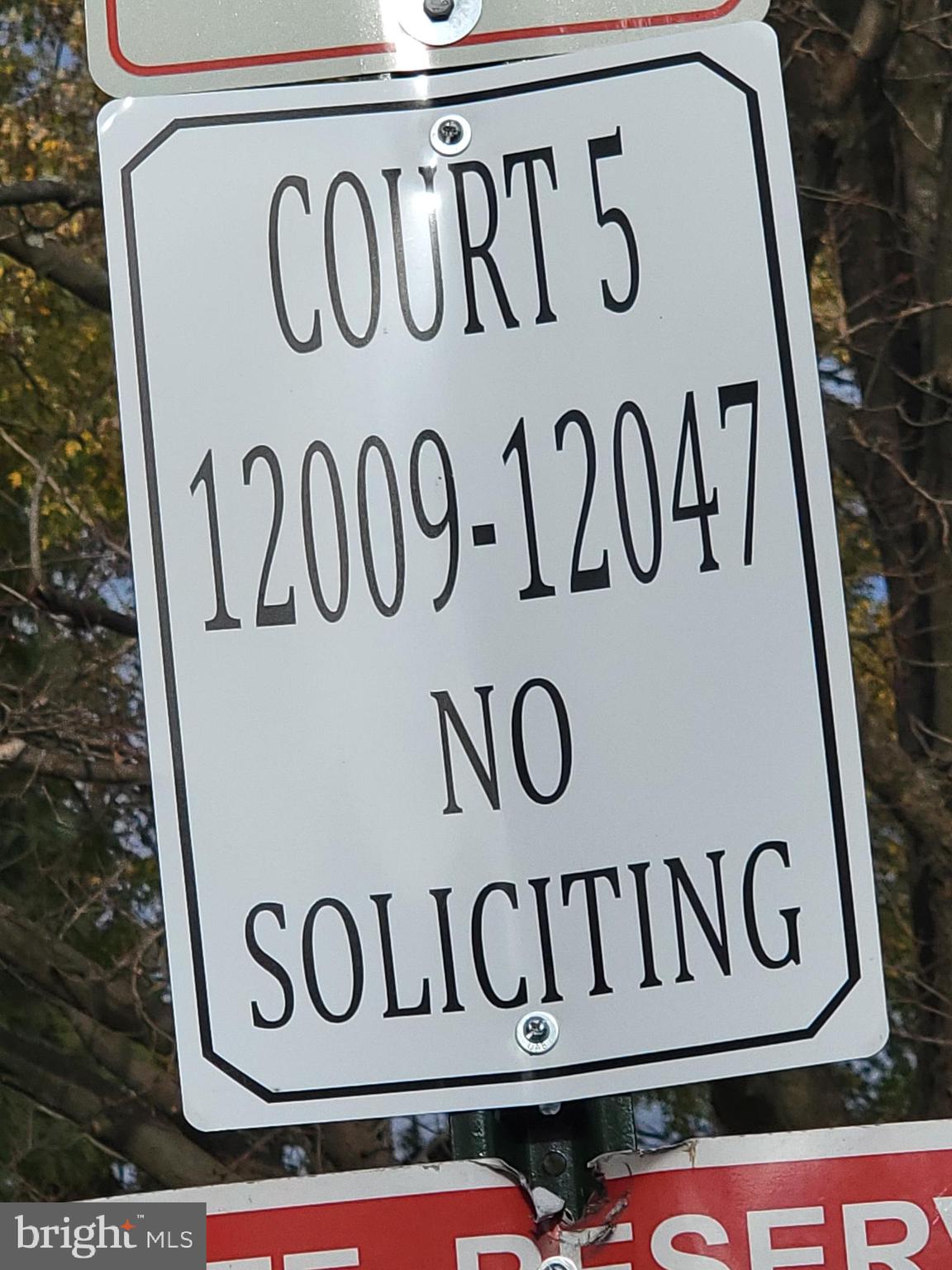 CALVERTON TOWNES - Residential Lease