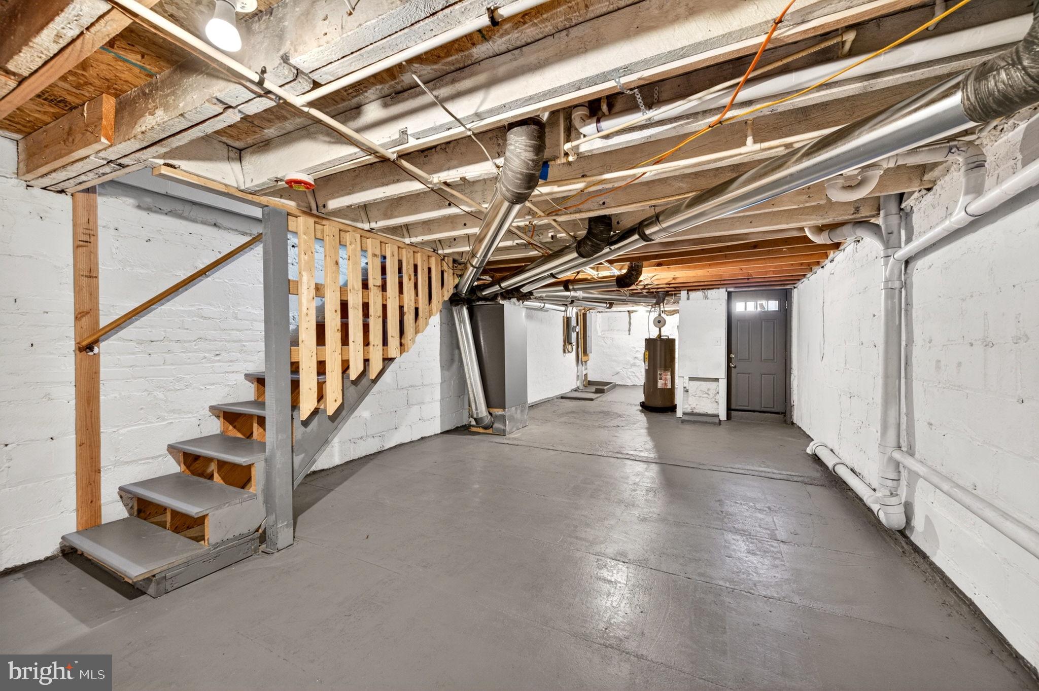 MILL HILL - Residential