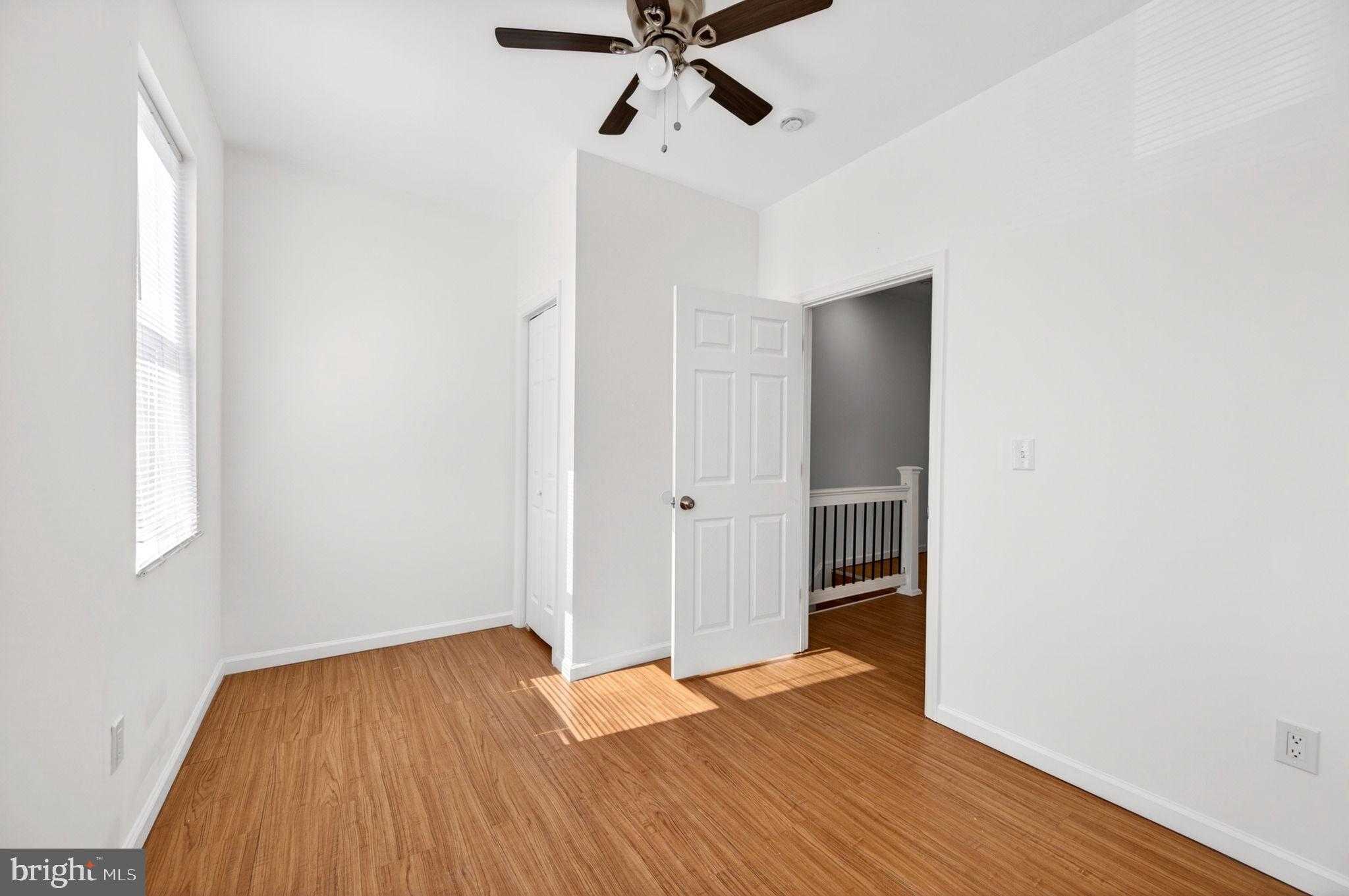 MILL HILL - Residential