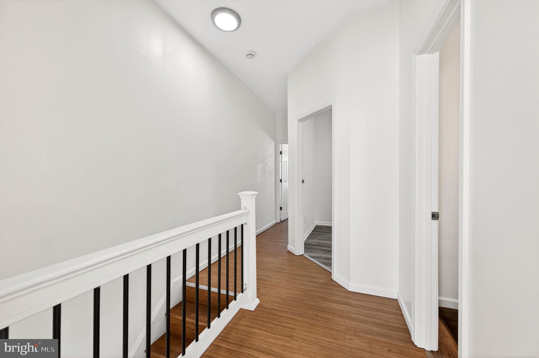 MILL HILL - Residential