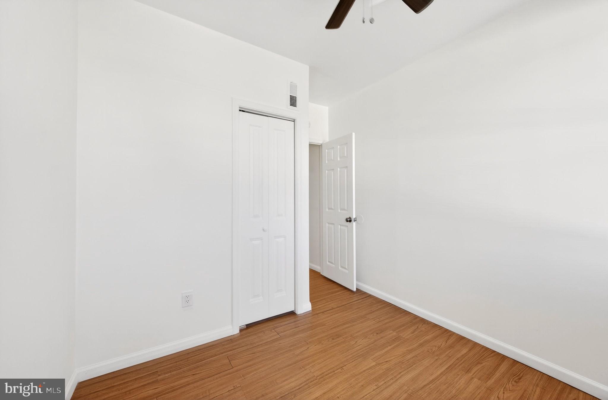 MILL HILL - Residential