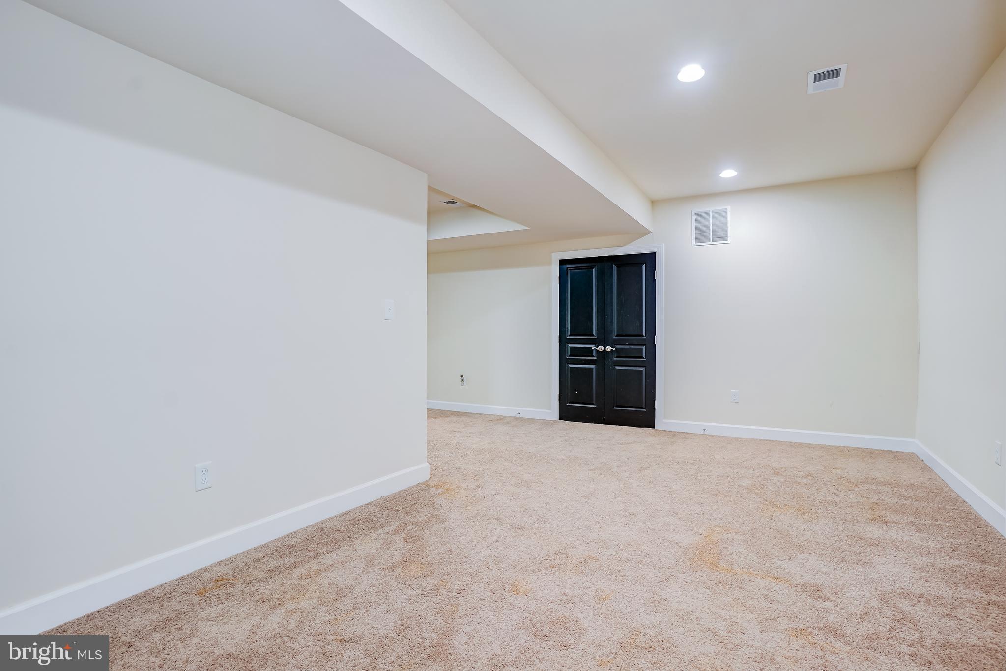 SUMMIT OAKS - Residential