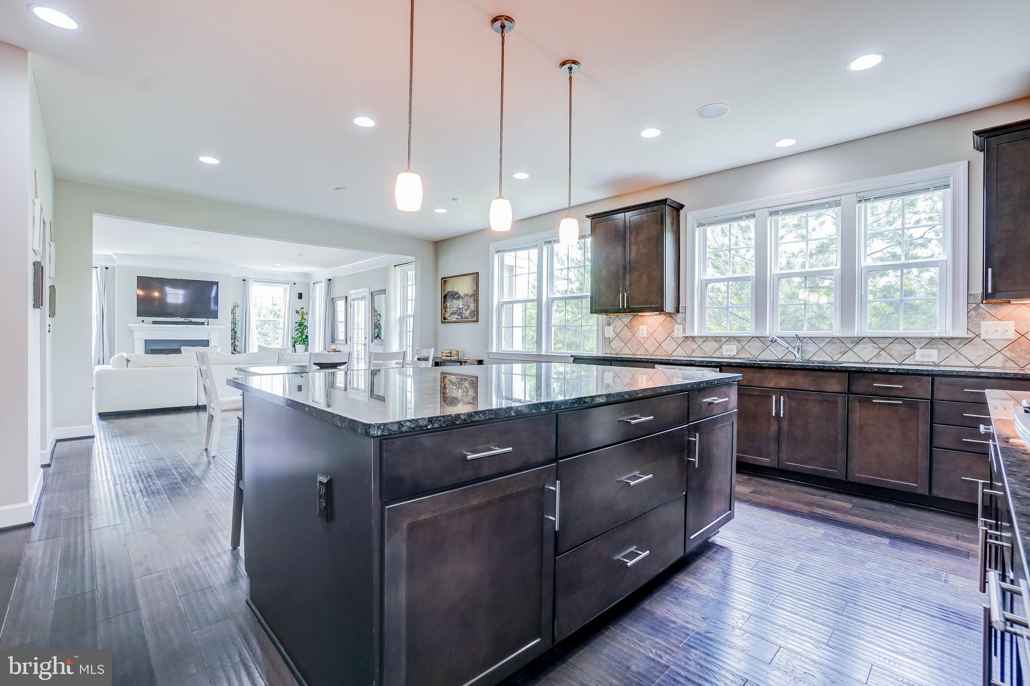 SUMMIT OAKS - Residential