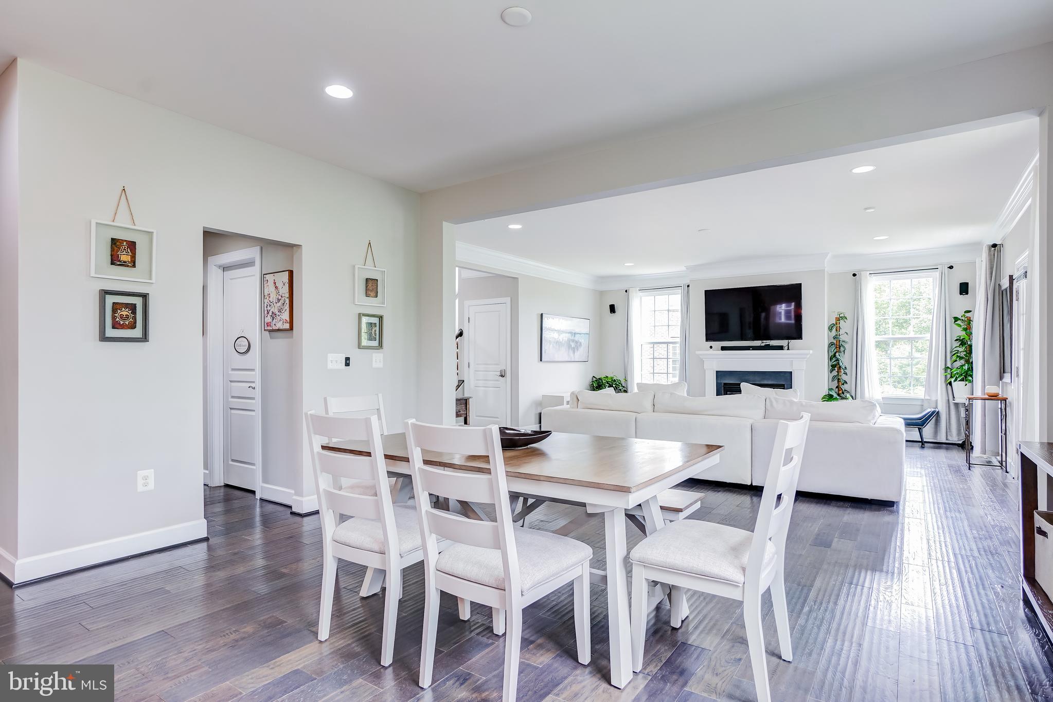 SUMMIT OAKS - Residential