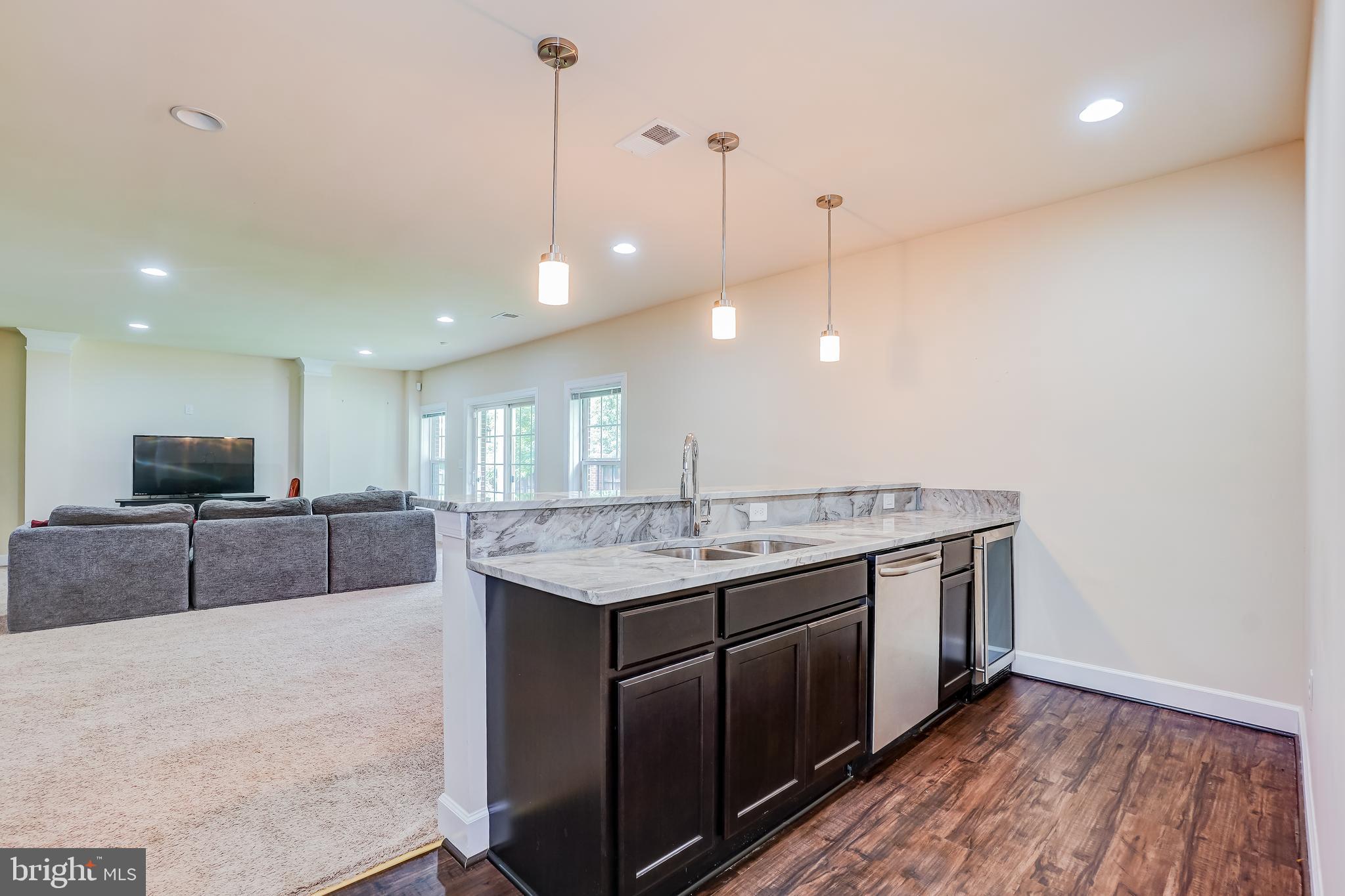 SUMMIT OAKS - Residential