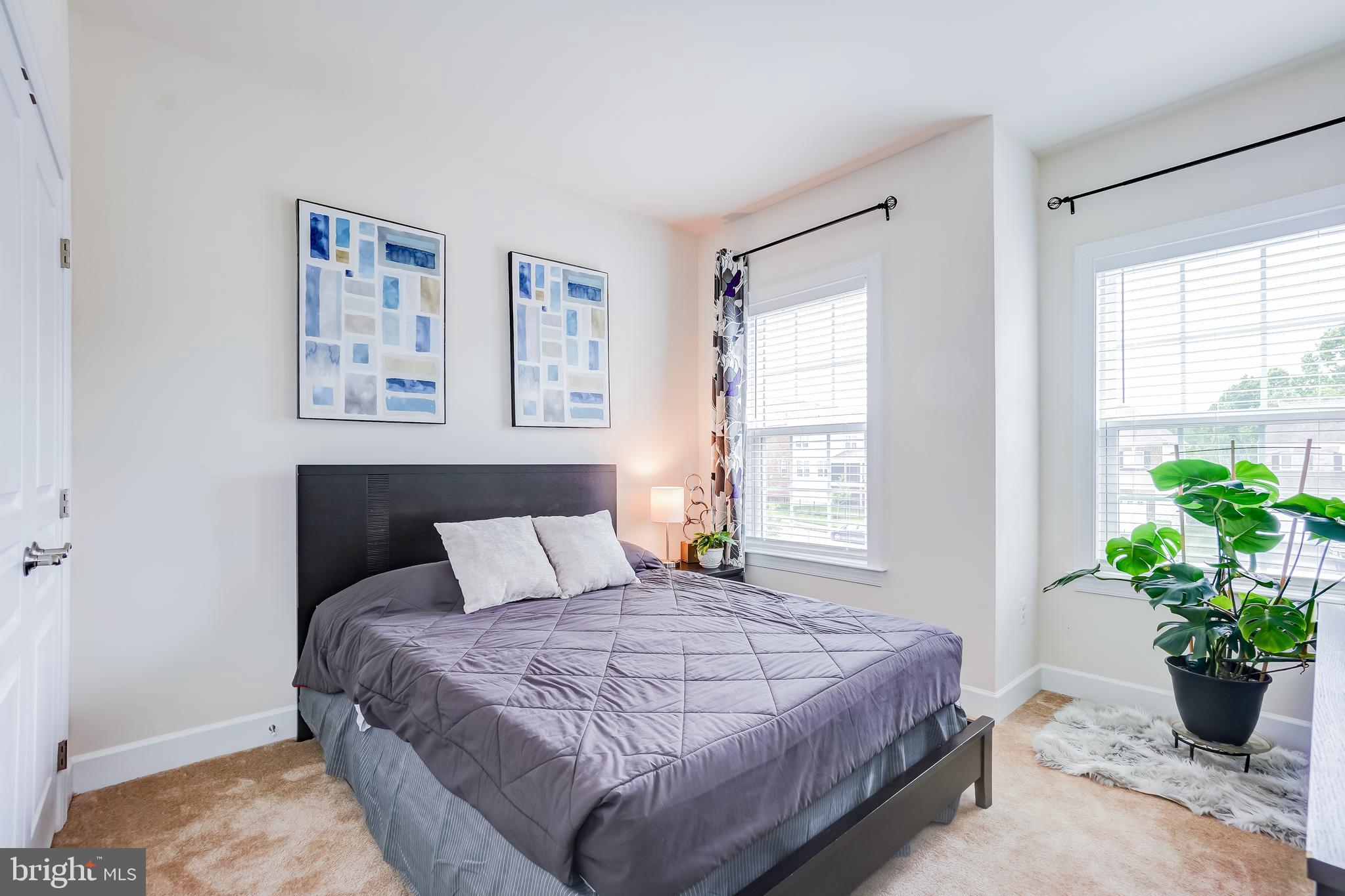 SUMMIT OAKS - Residential