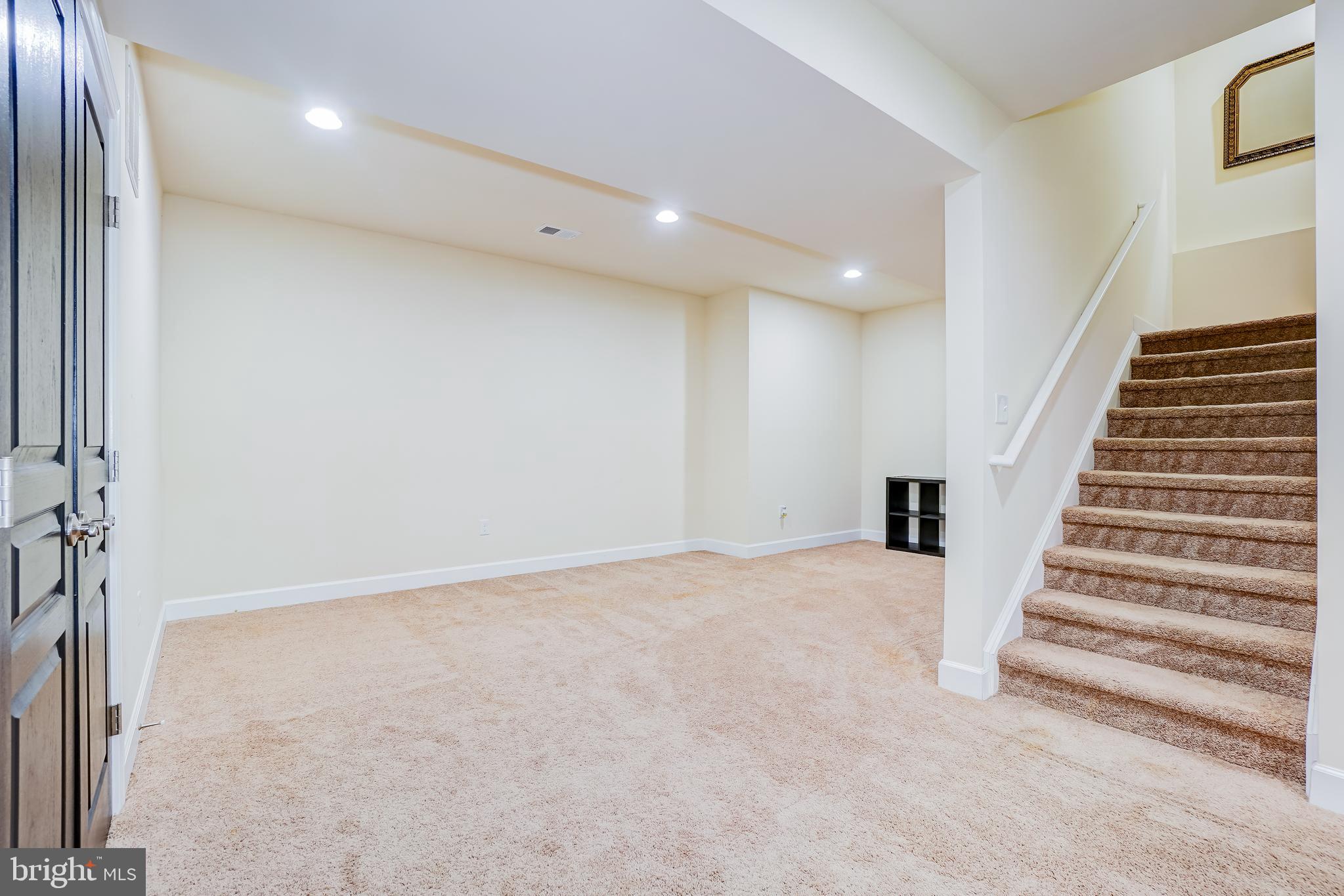 SUMMIT OAKS - Residential