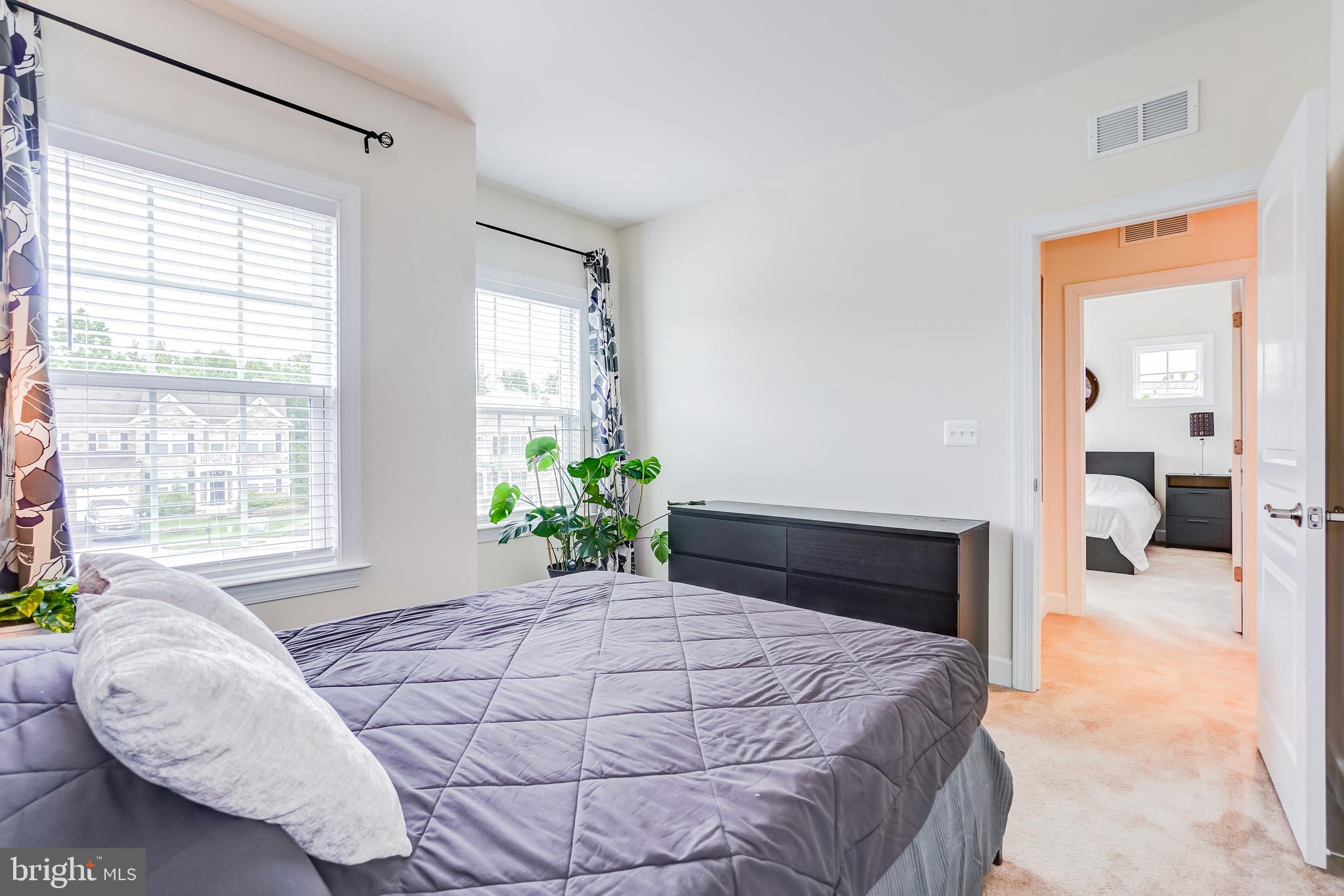 SUMMIT OAKS - Residential