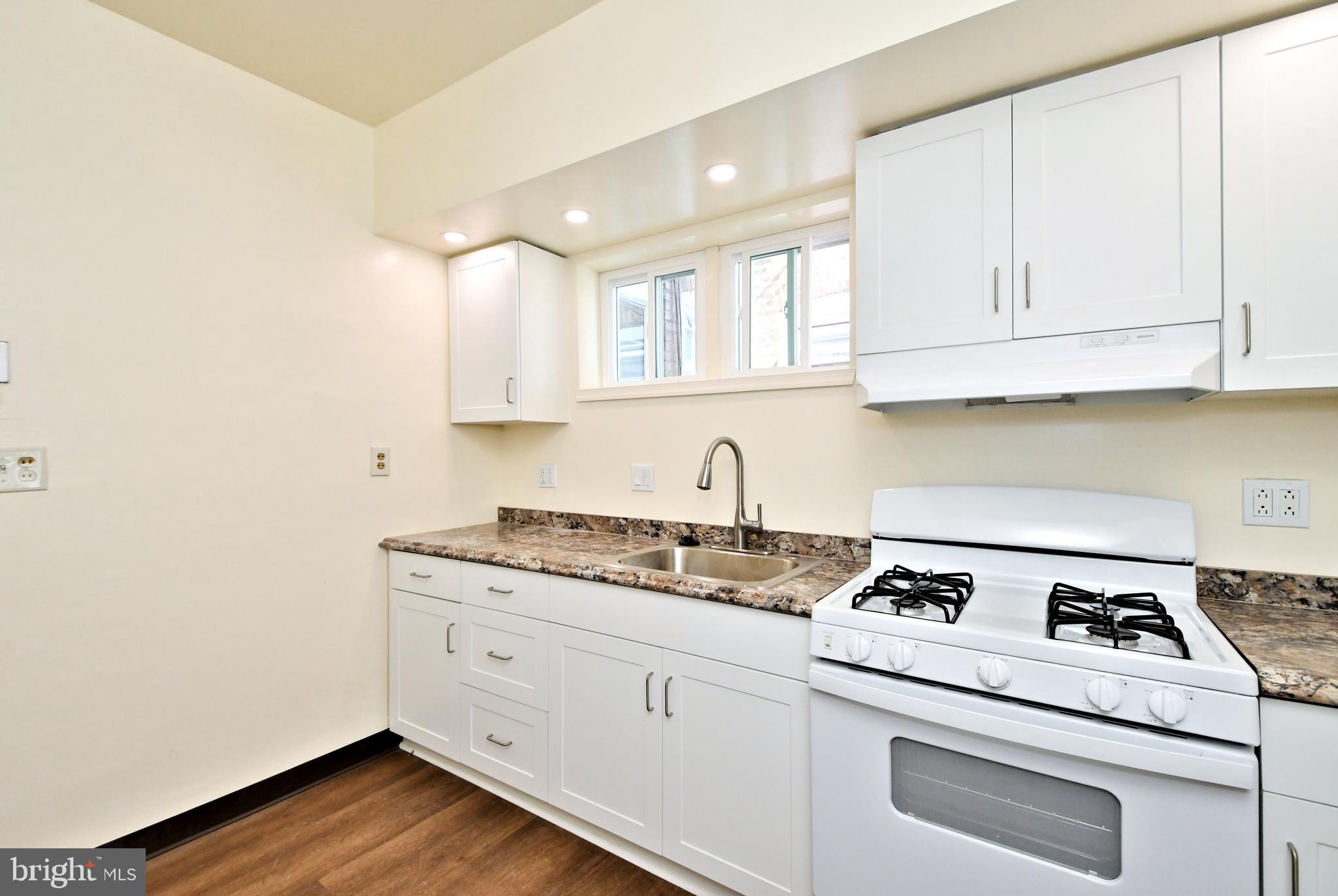 ROXBOROUGH - Residential