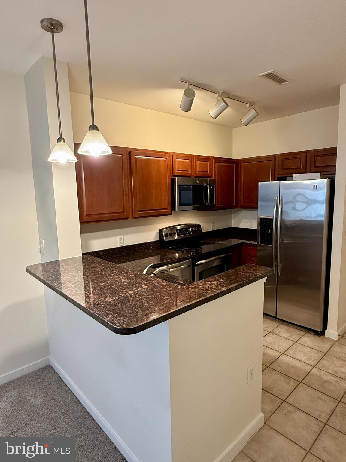 ONE INDEPENDENCE PLAZA - Residential