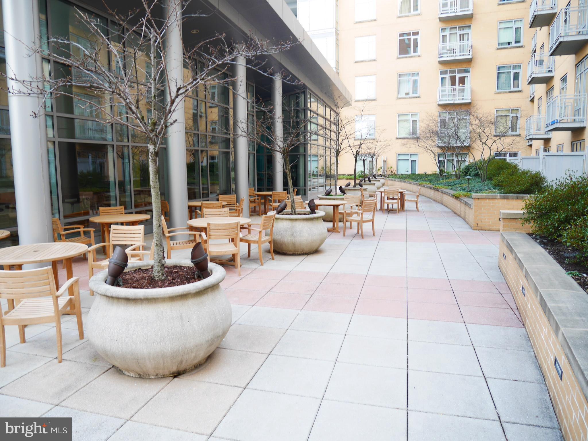 ONE INDEPENDENCE PLAZA - Residential