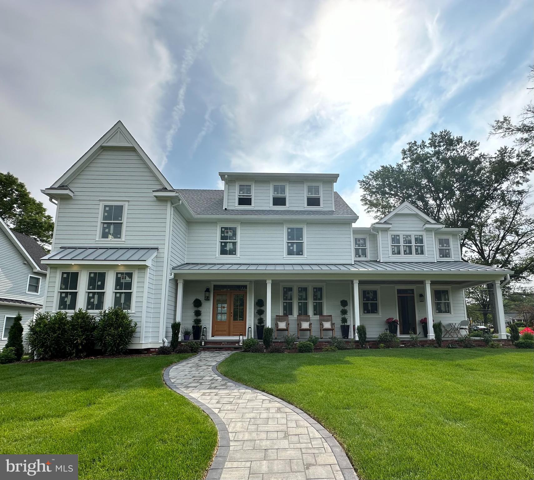 801 CEDAR AVENUE